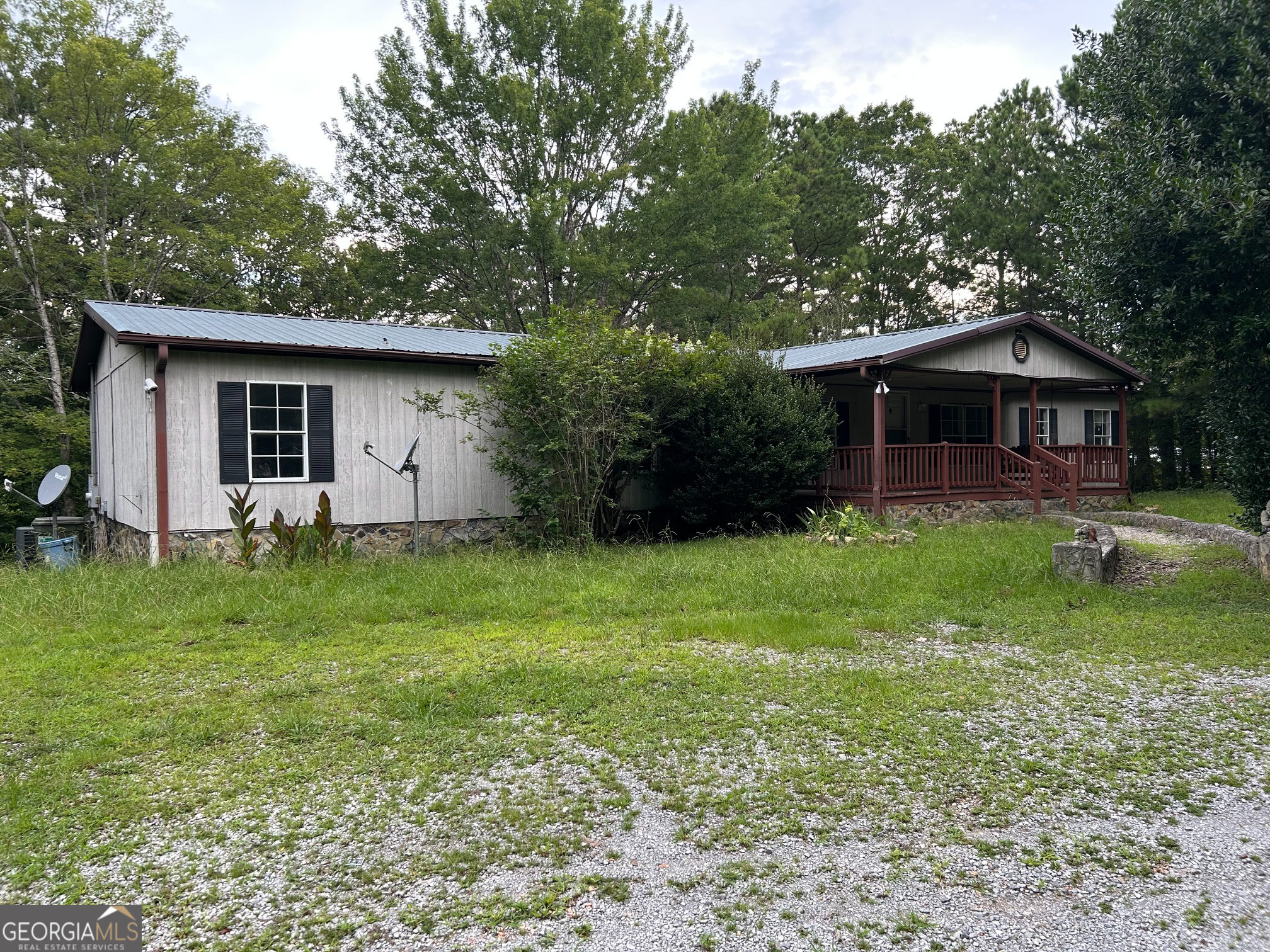 869 Carter Mountain Road Property Photo 1