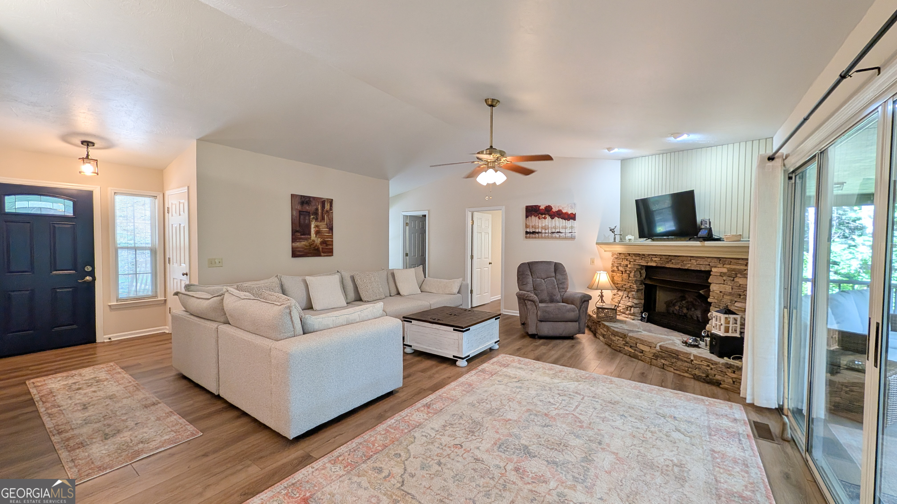 5302 Summer Wood Lane Property Photo 6