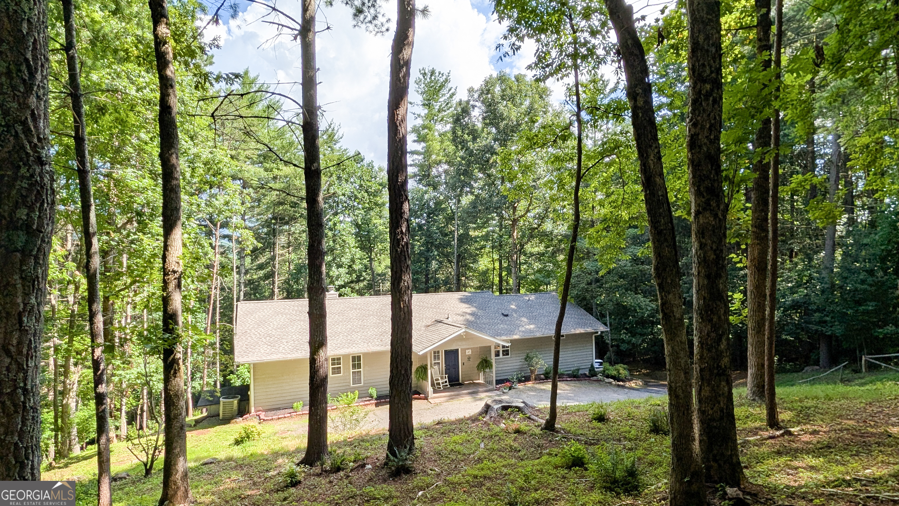 5302 Summer Wood Lane Property Photo 8