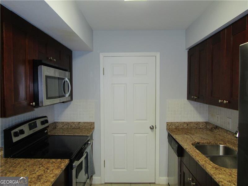 4003 Wingate Way Property Photo 9