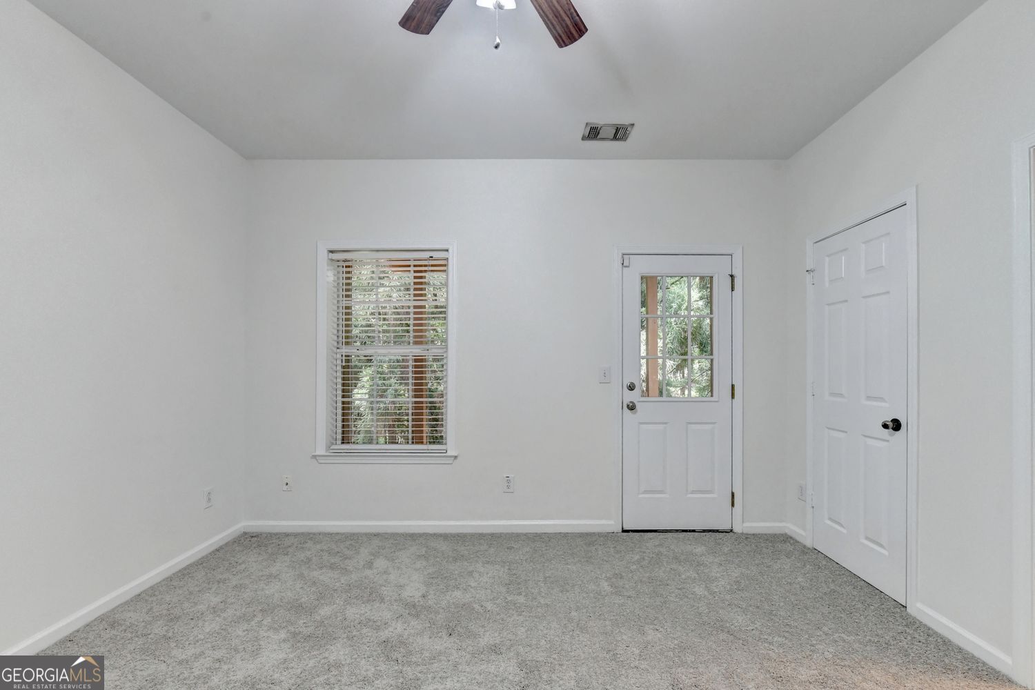 5276 Wellsley Bend Property Photo 3