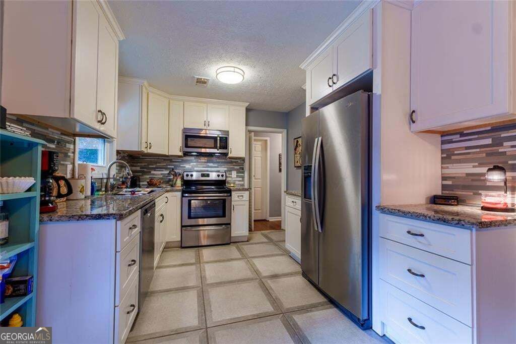 2674 Sardis Drive Property Photo 13