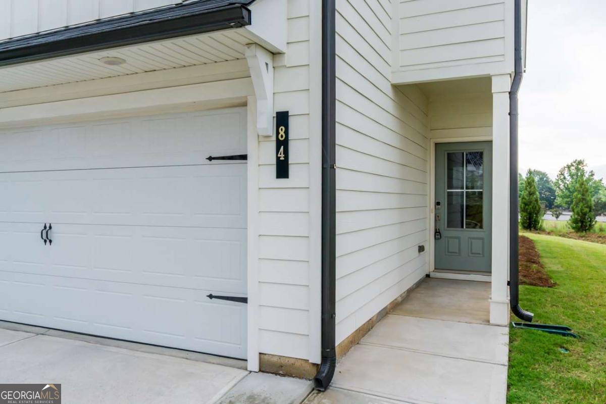 84 Founders Drive Property Photo 2