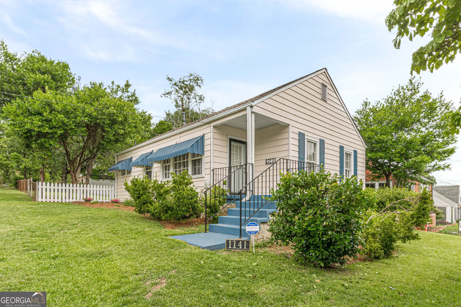 1141 Jefferson Avenue Property Photo 1