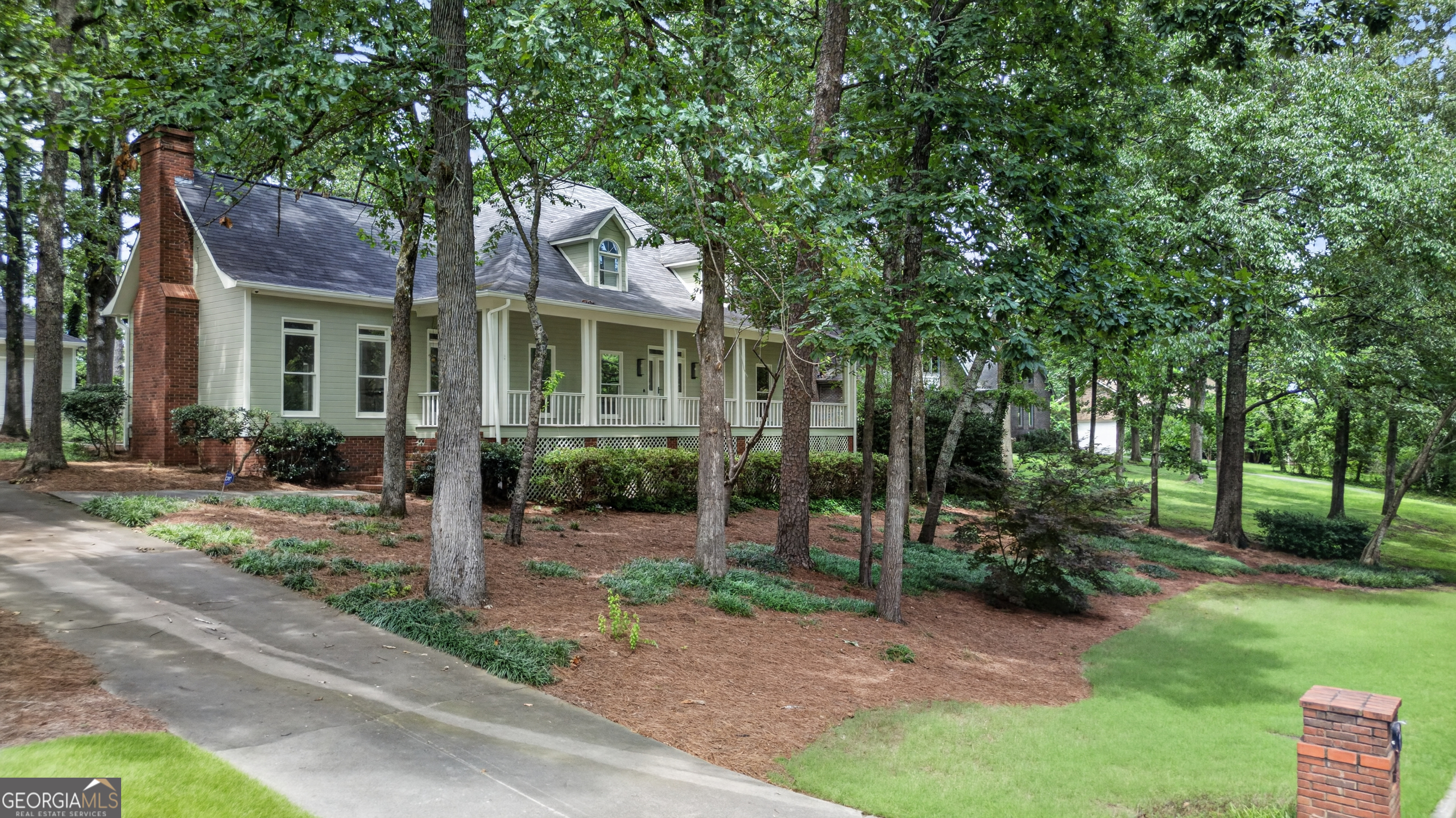8 Westover Drive Sw Property Photo 1