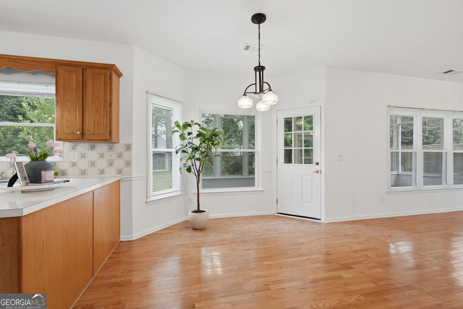 1660 Calvin Davis Circle Property Photo 23