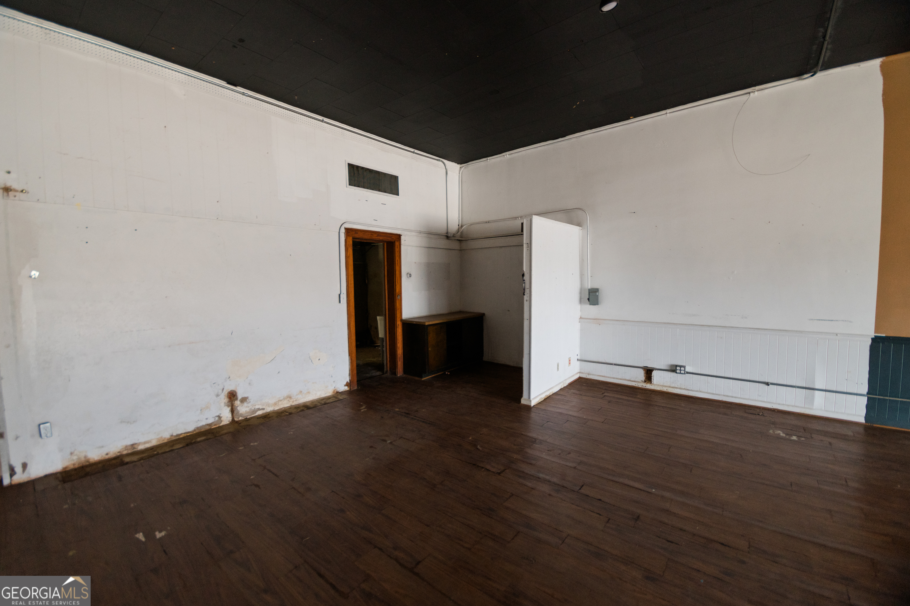 9 N Winston Street Property Photo 13