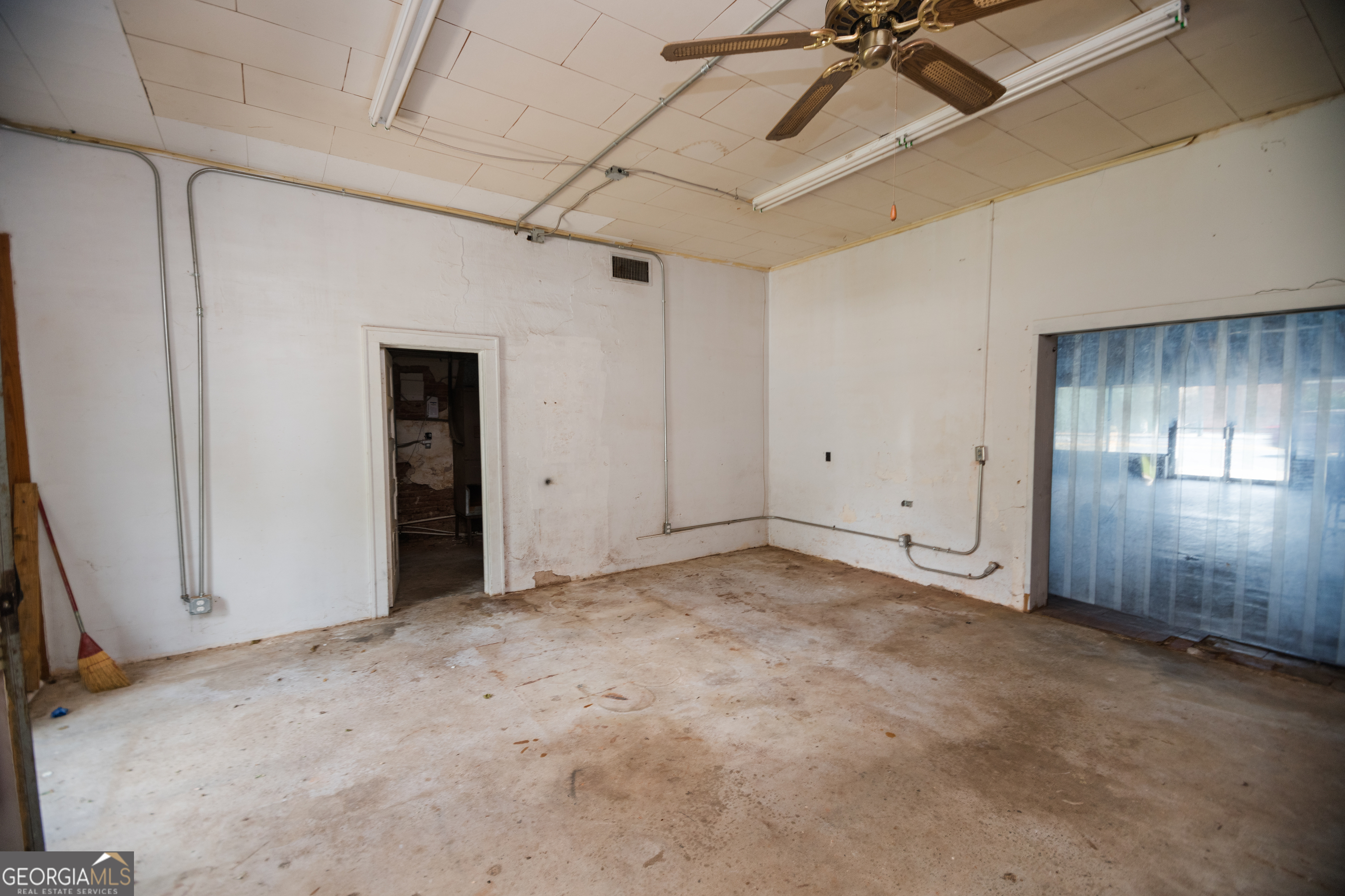 9 N Winston Street Property Photo 16