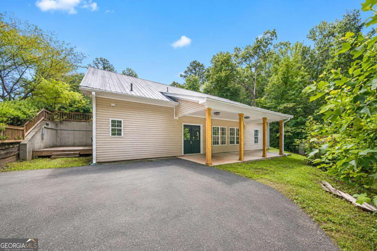 2029 Fletcher Drive Property Photo 1