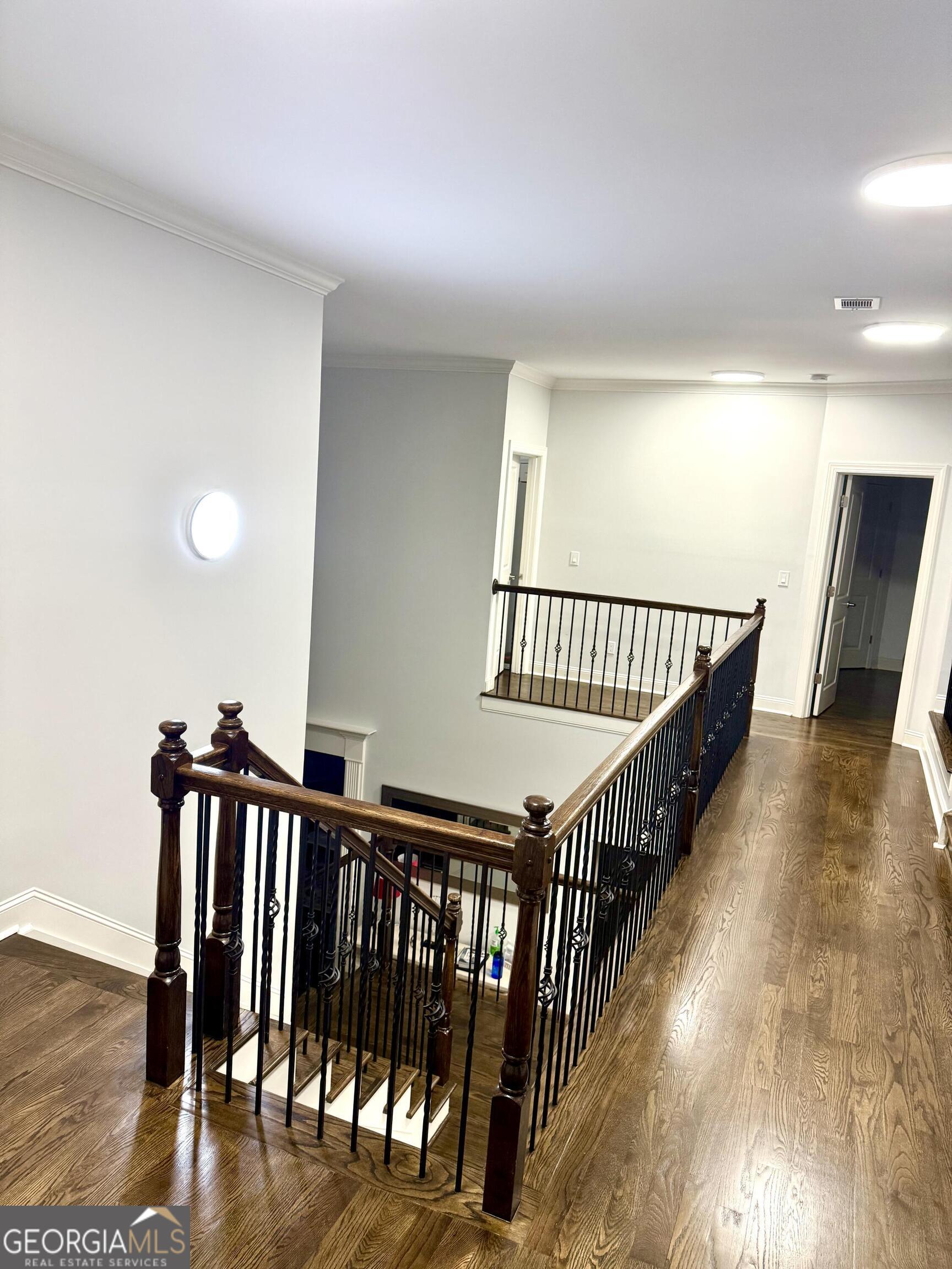 1521 Ashbury Park Drive Property Photo 3