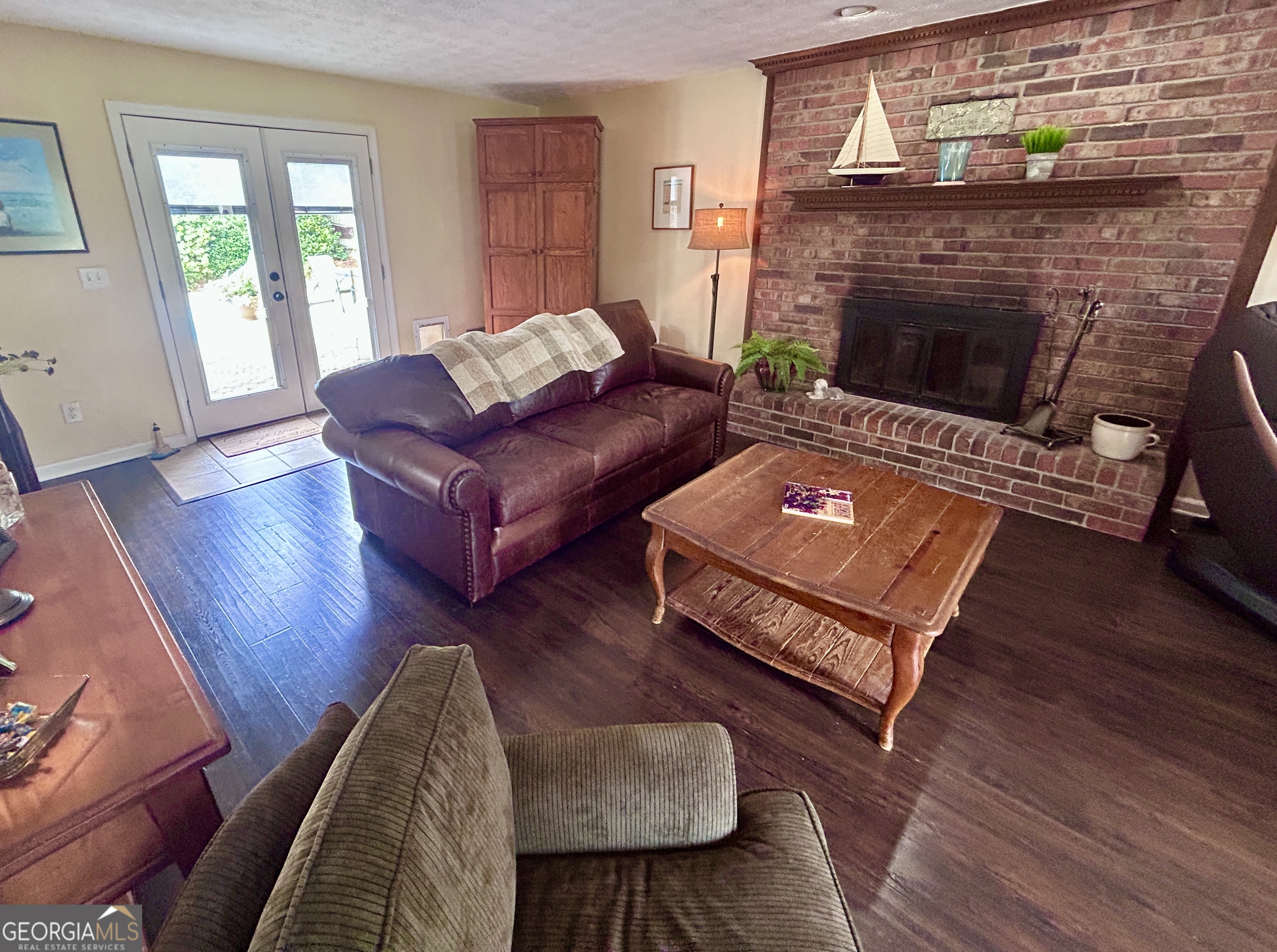200 Hedgewood Court Property Photo 8