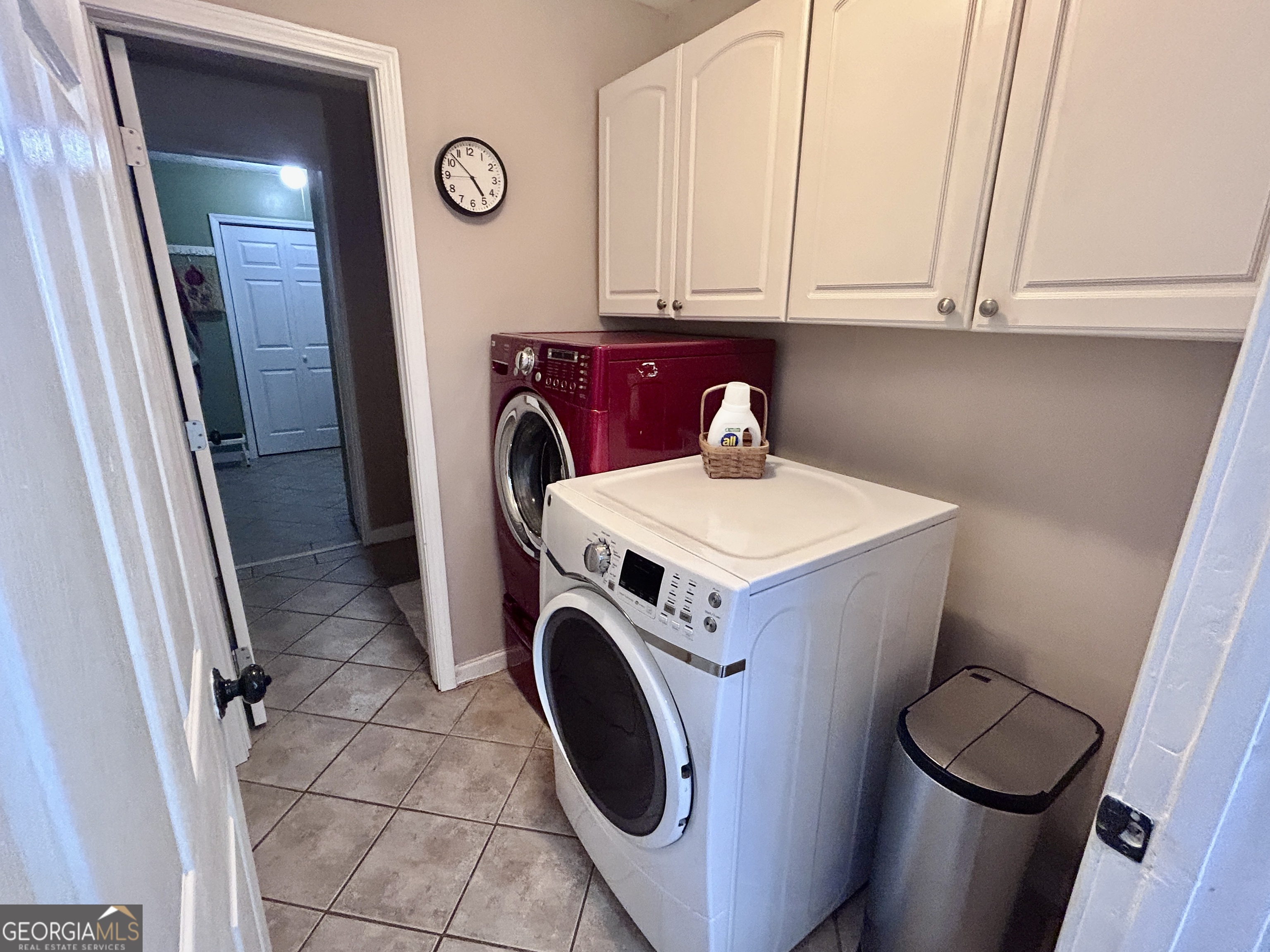 200 Hedgewood Court Property Photo 15