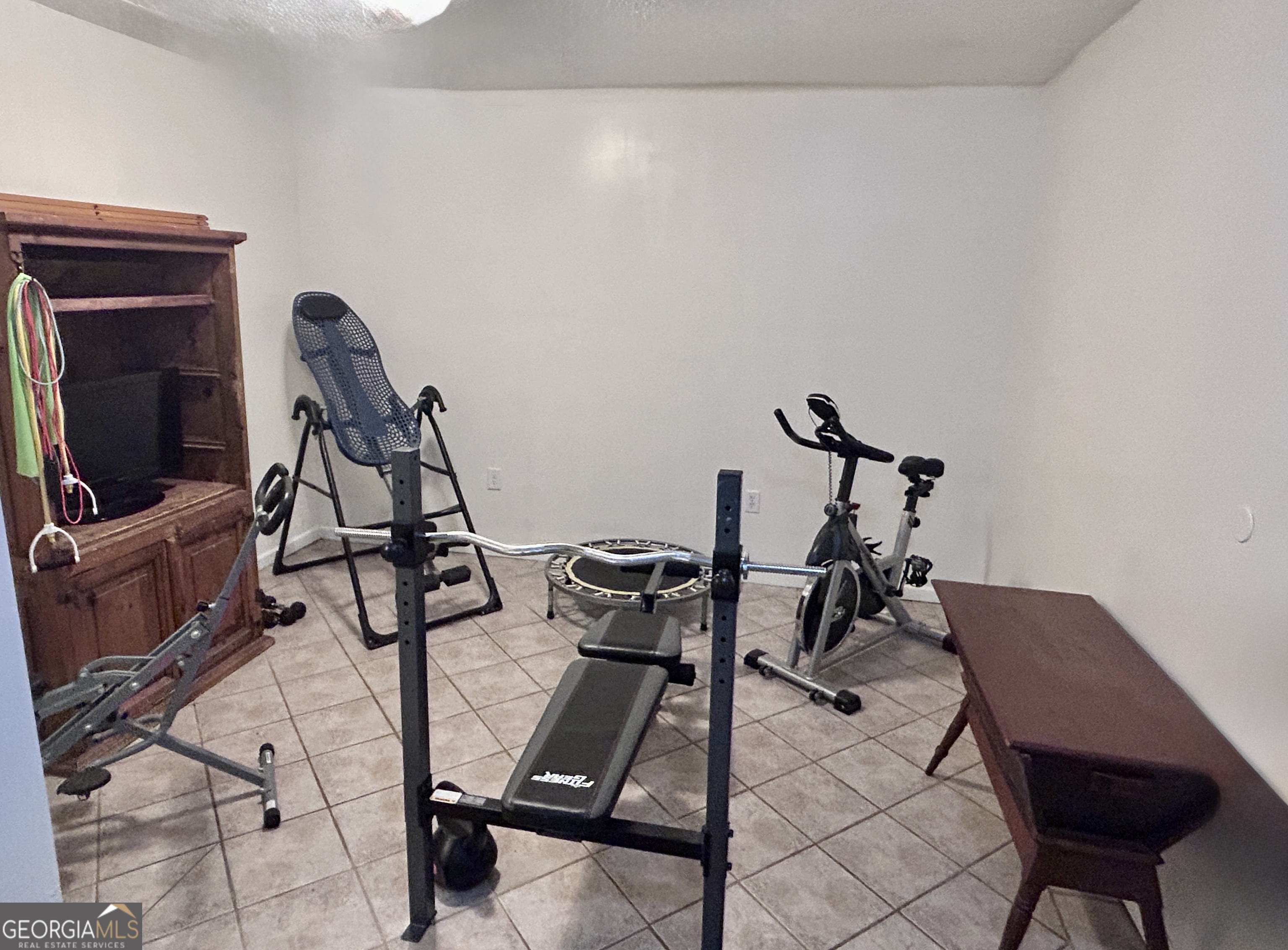 200 Hedgewood Court Property Photo 17