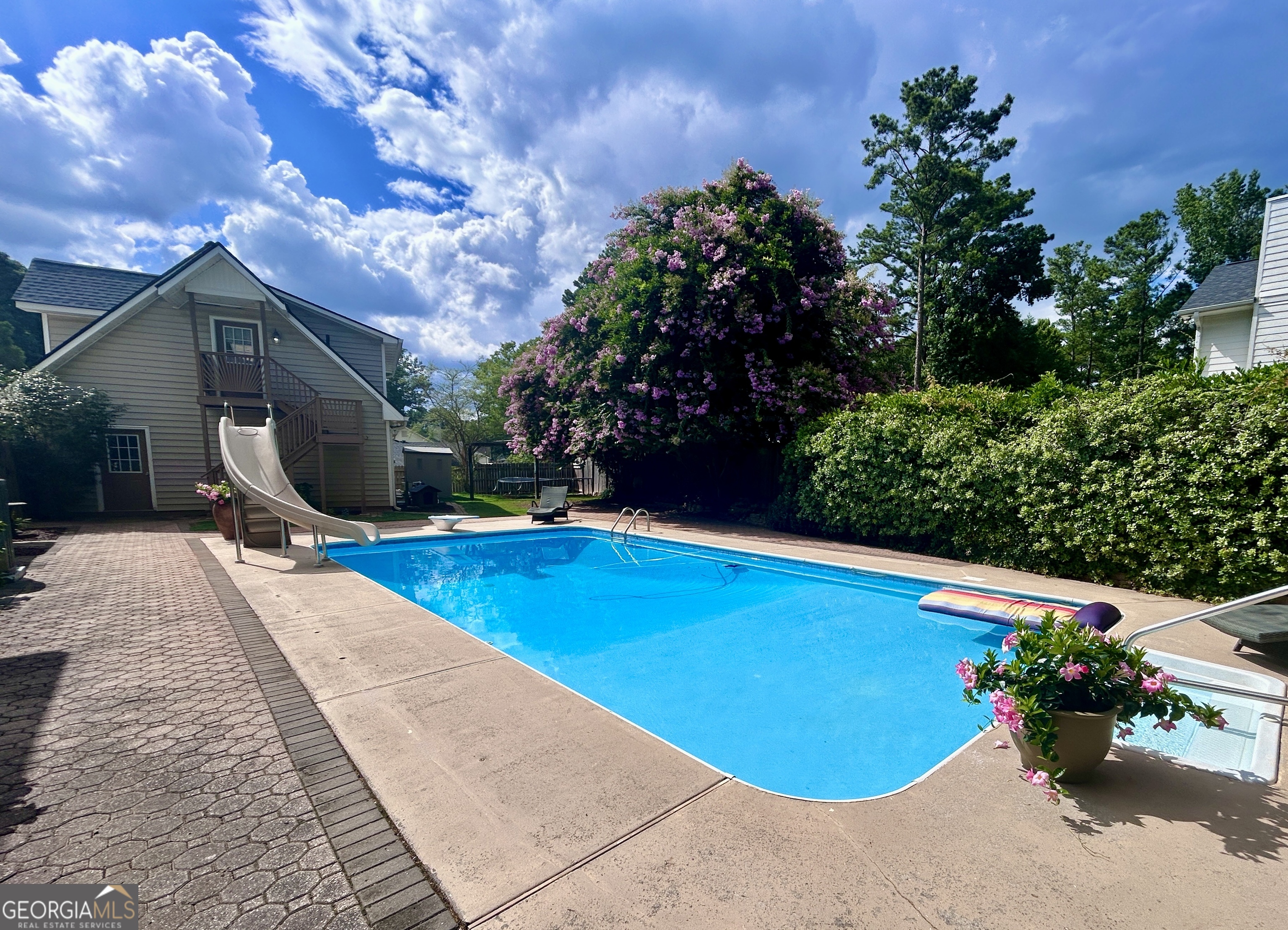 200 Hedgewood Court Property Photo 26