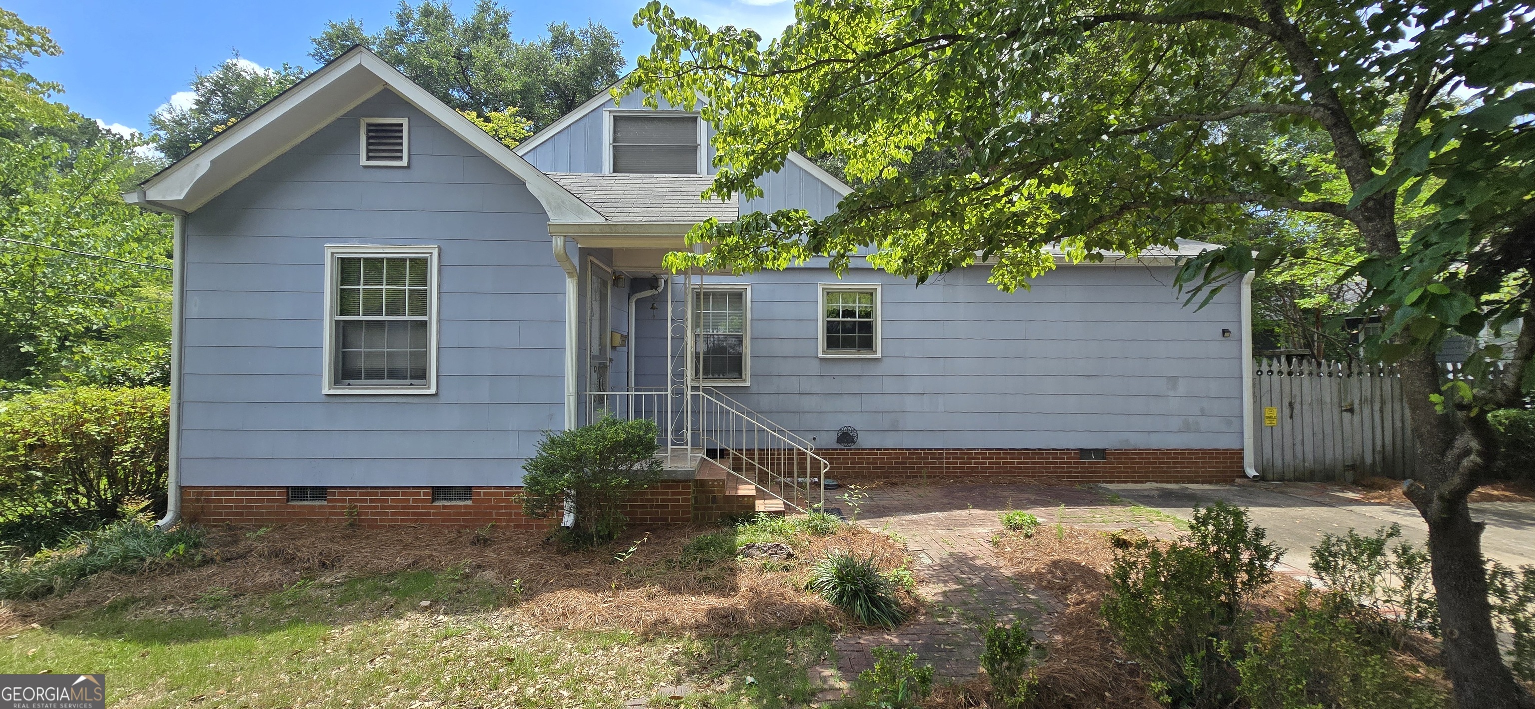 210 Penn Avenue Property Photo 3