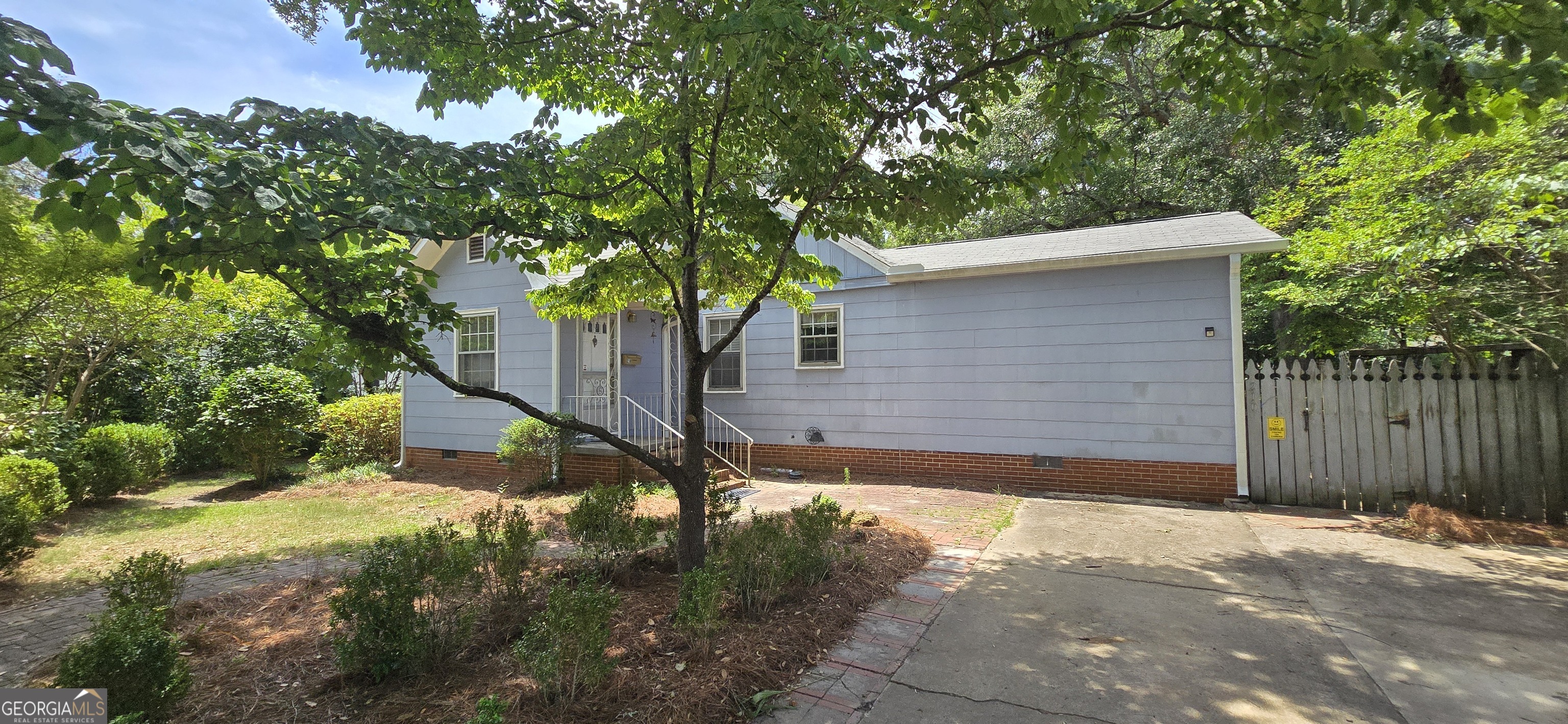 210 Penn Avenue Property Photo 4