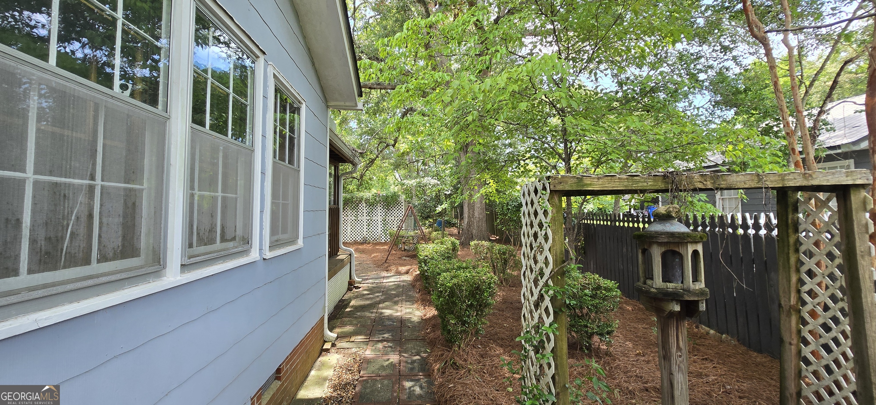 210 Penn Avenue Property Photo 8