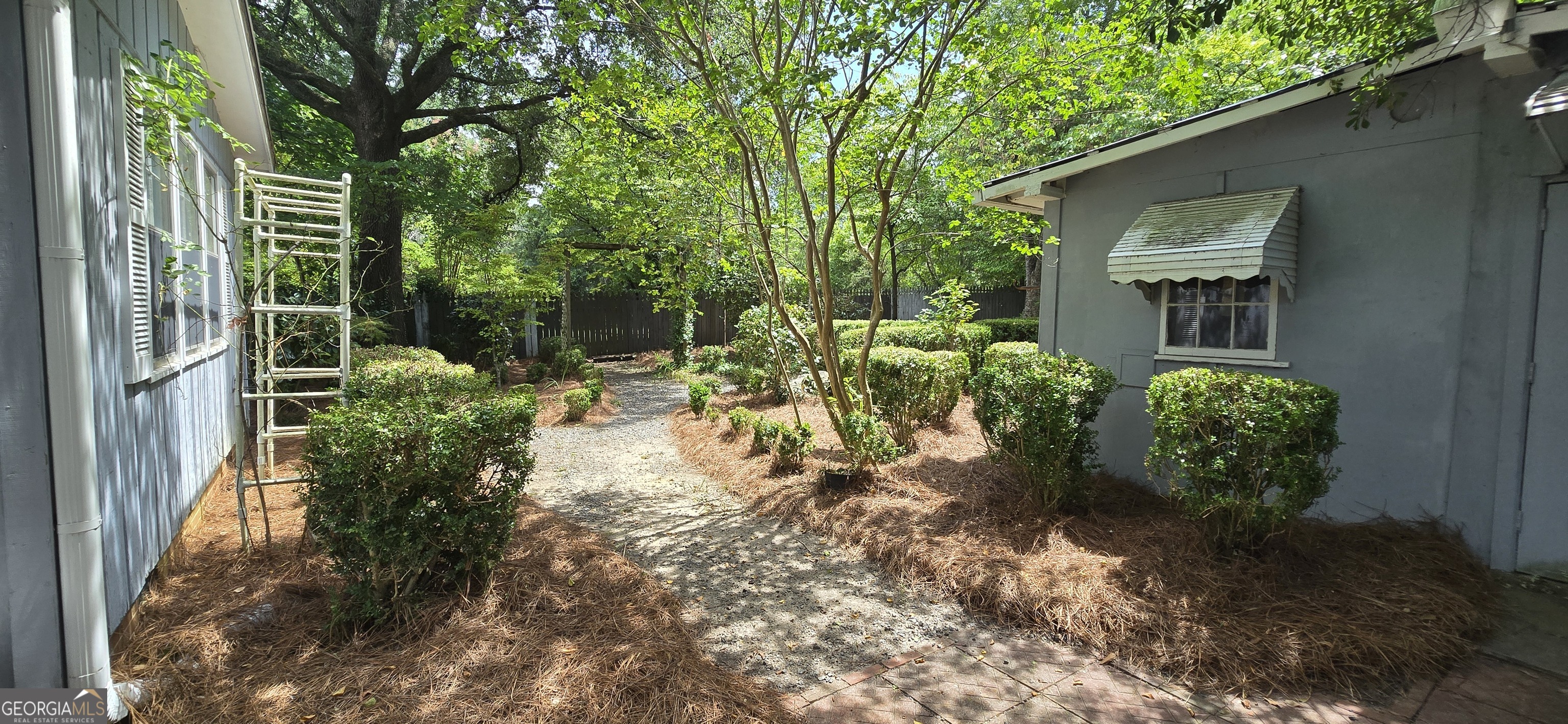 210 Penn Avenue Property Photo 11