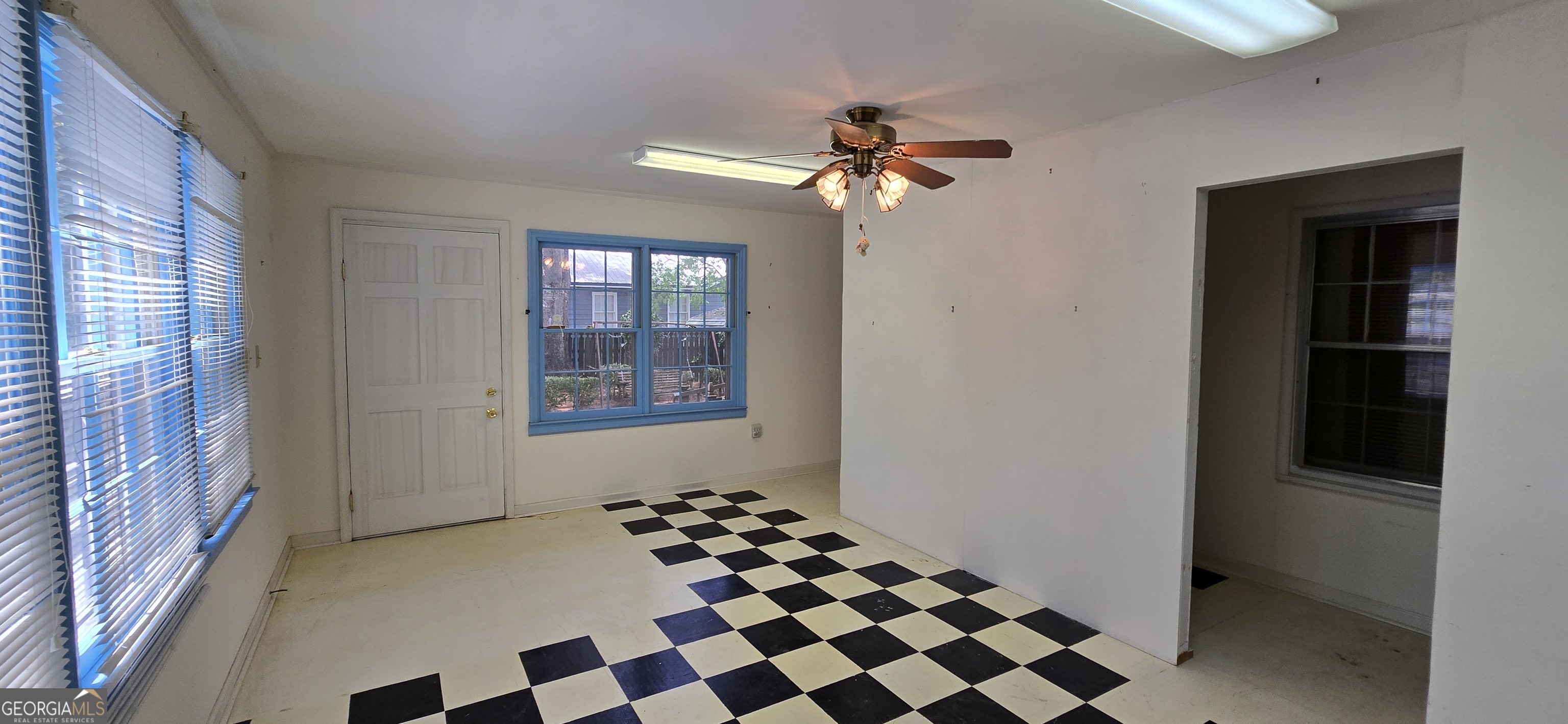 210 Penn Avenue Property Photo 34