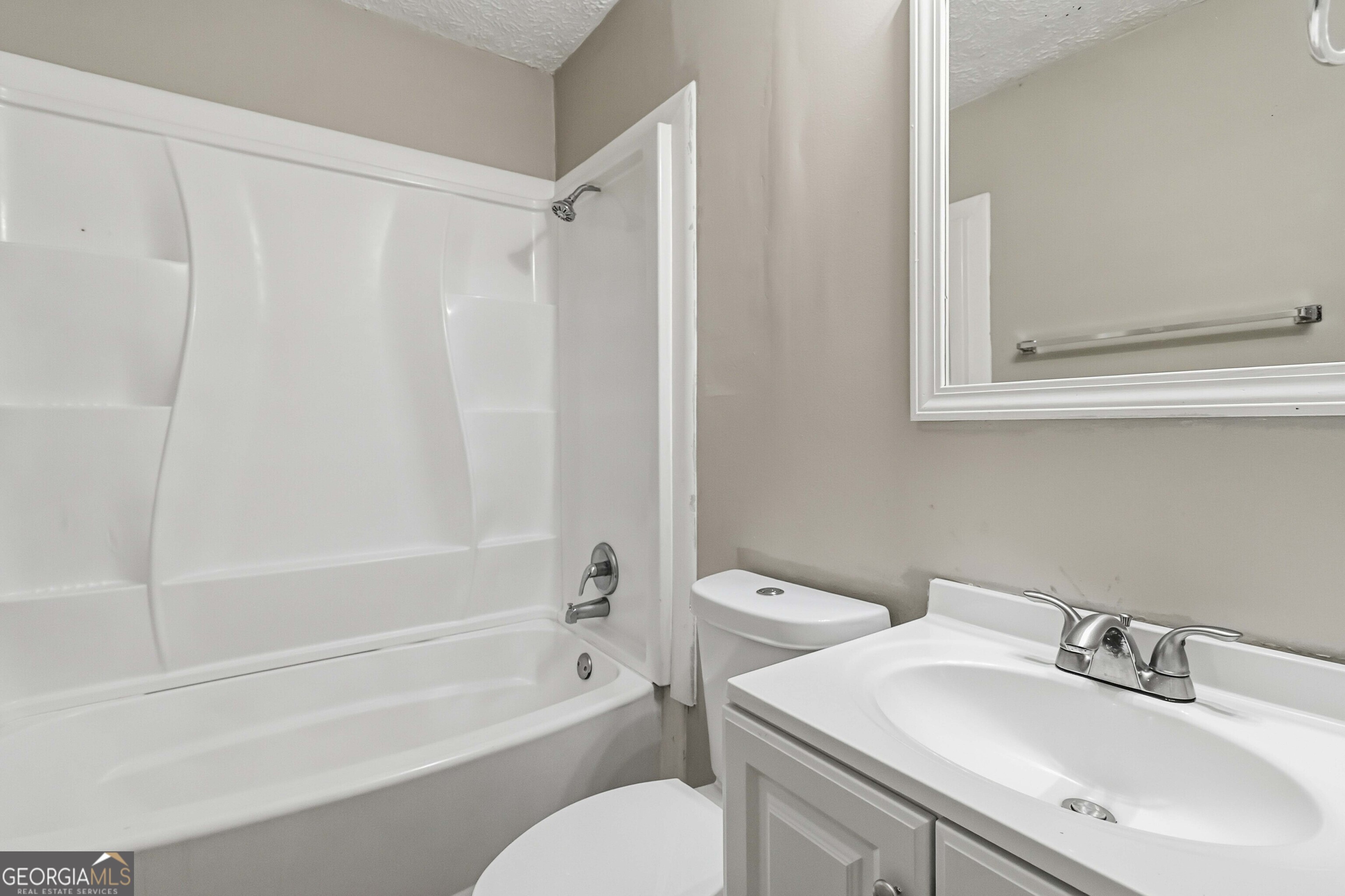 8227 Englewood Trail Property Photo 15