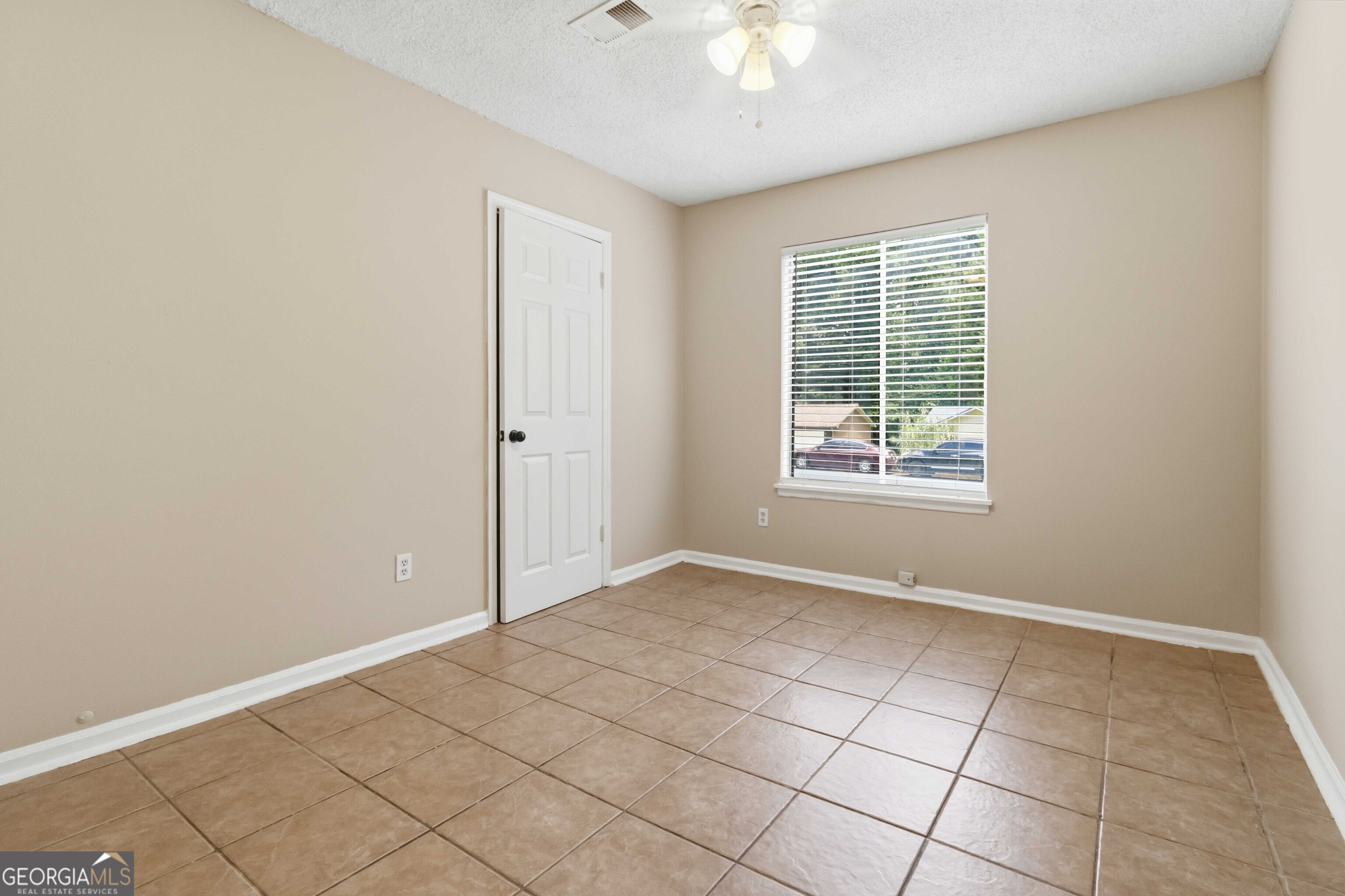 8227 Englewood Trail Property Photo 16