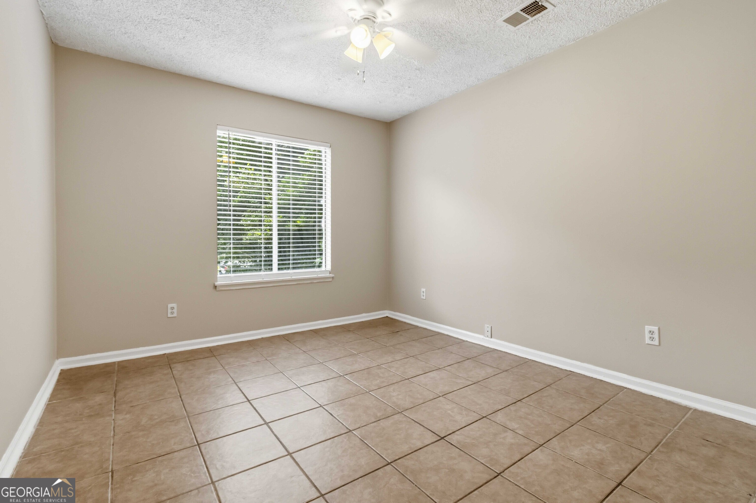 8227 Englewood Trail Property Photo 17