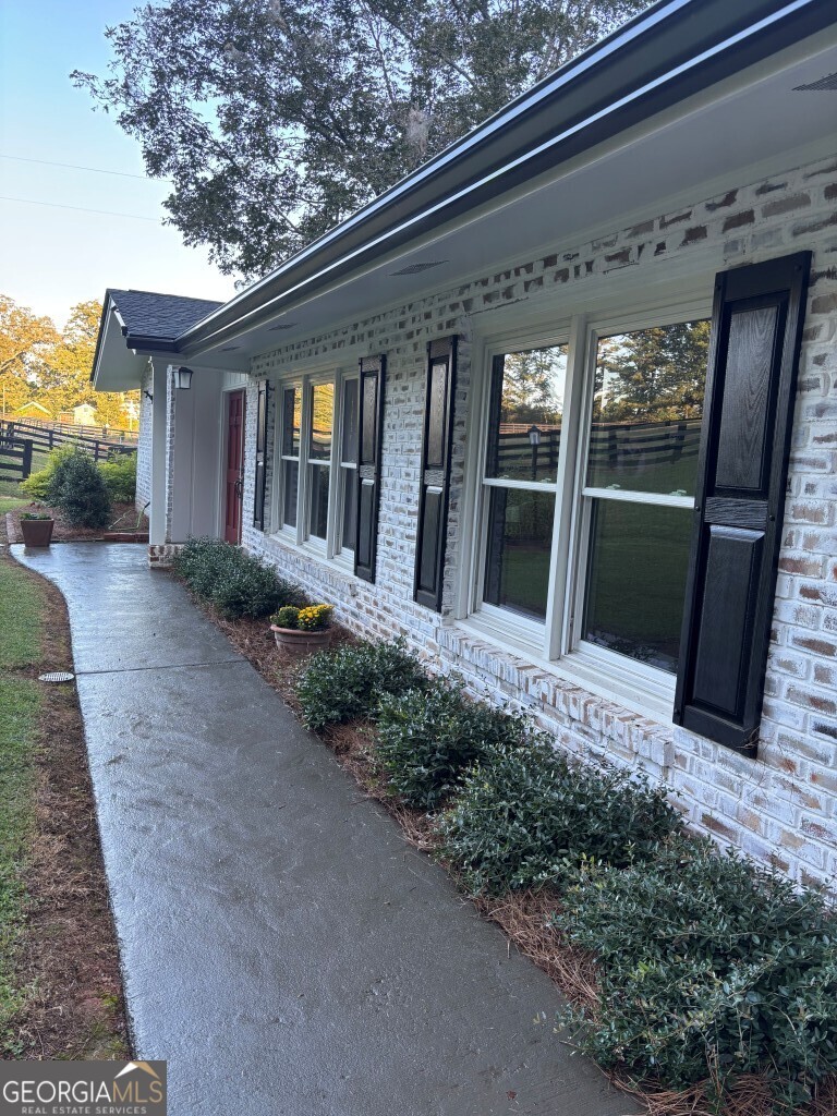2058 Welcome Road Property Photo 4