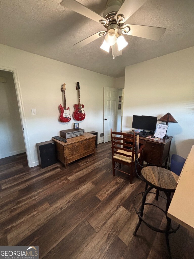2058 Welcome Road Property Photo 17