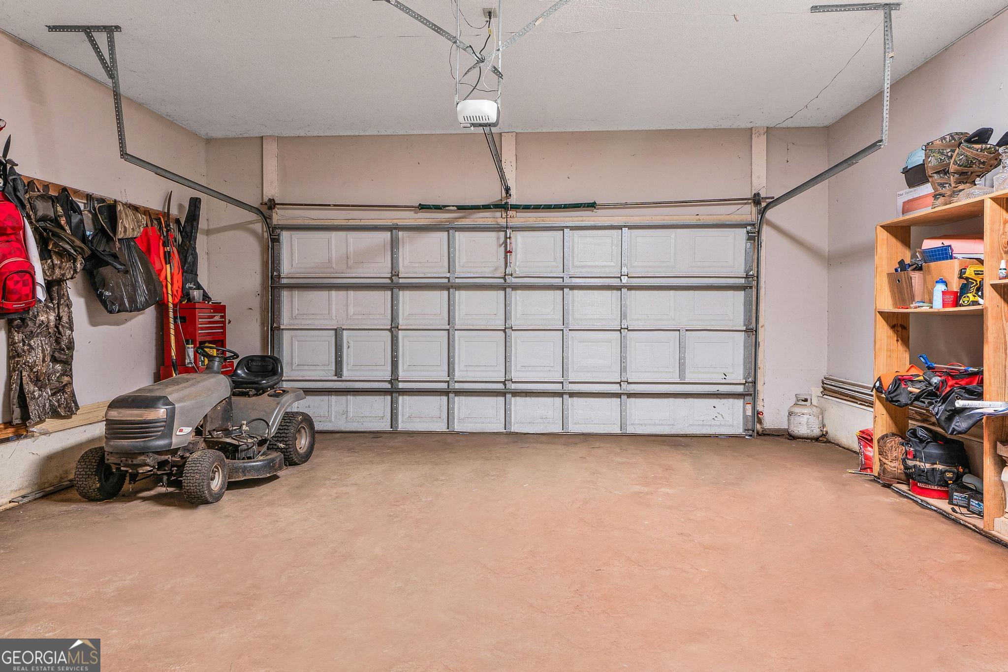 151 Vonron Drive Property Photo 4
