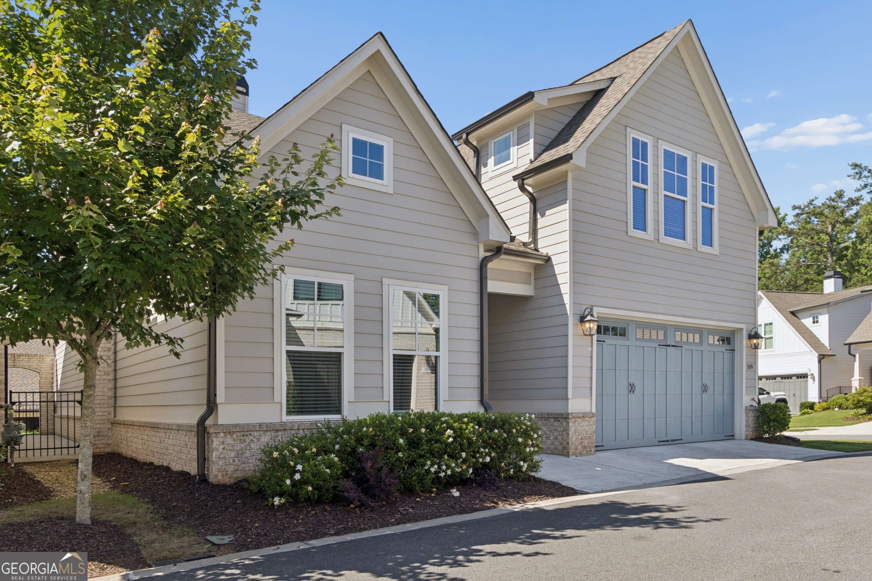 109 Ivey Way Property Photo 2