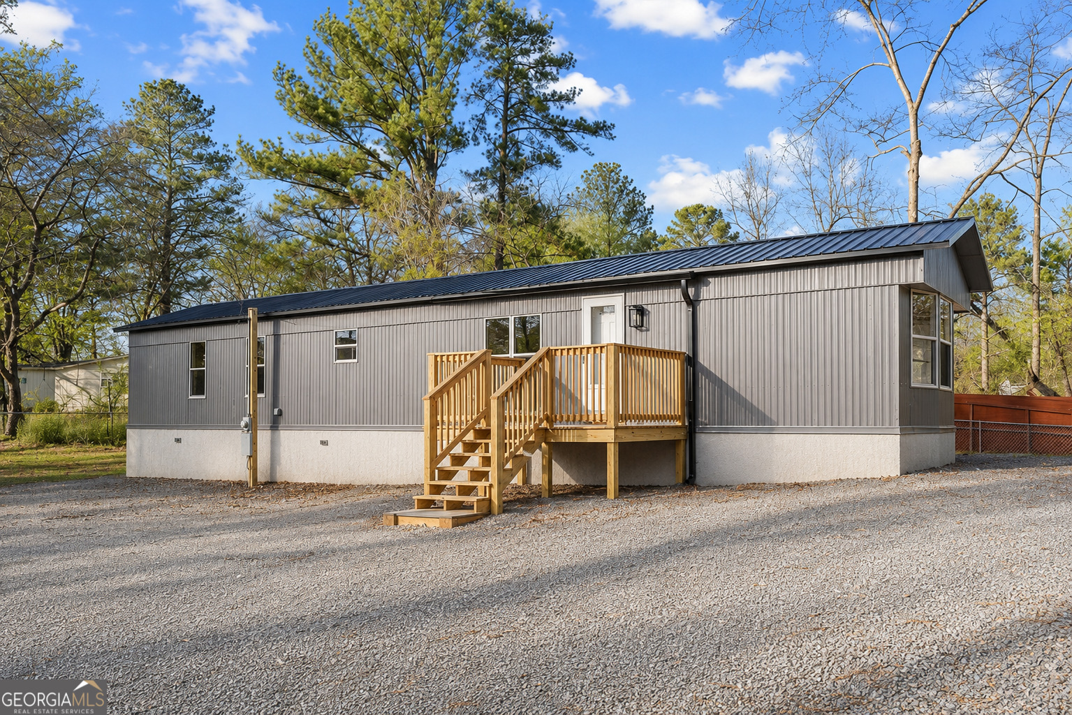 2637 Old Grade Road Property Photo 1