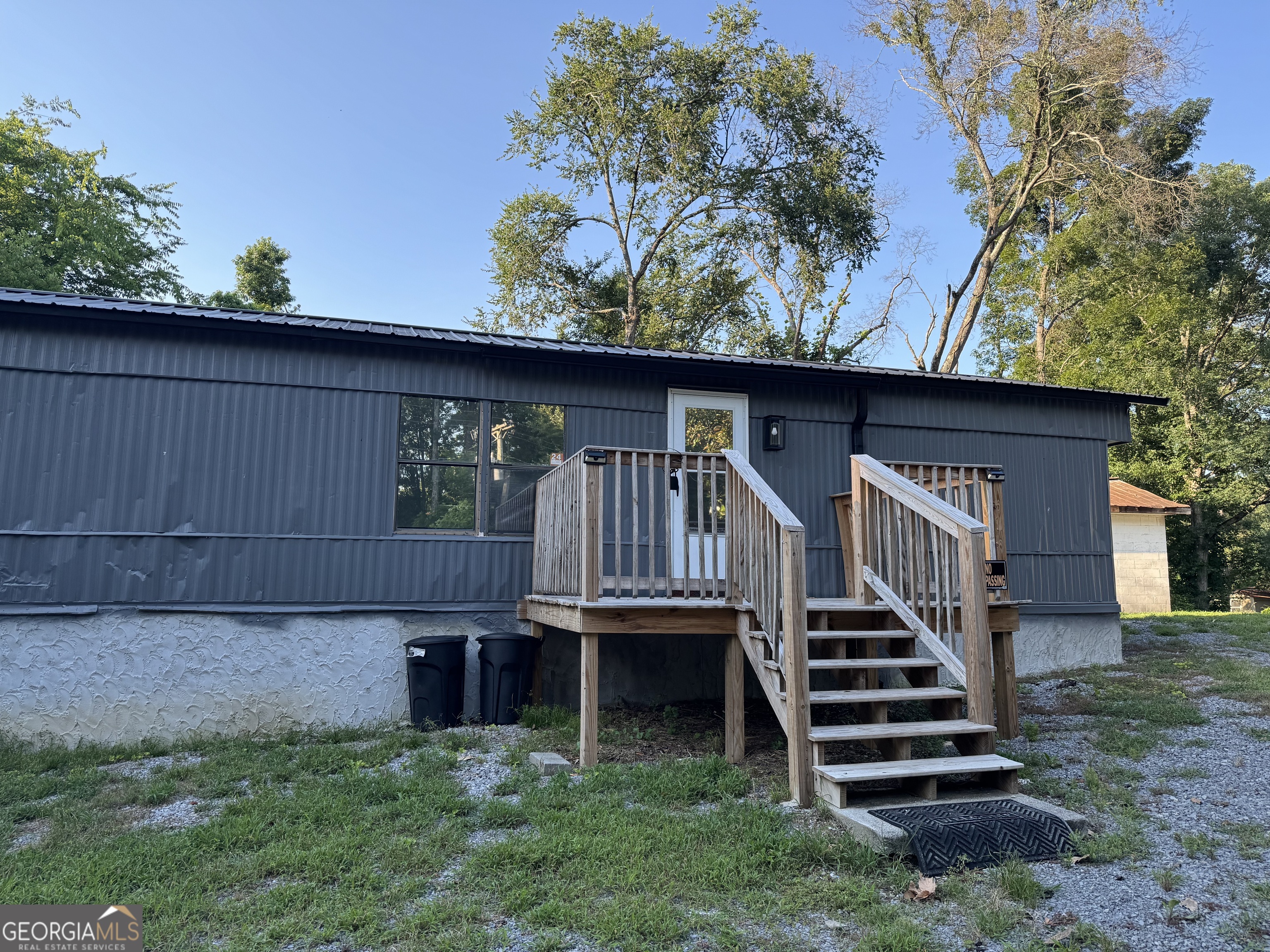 2637 Old Grade Road Property Photo 5