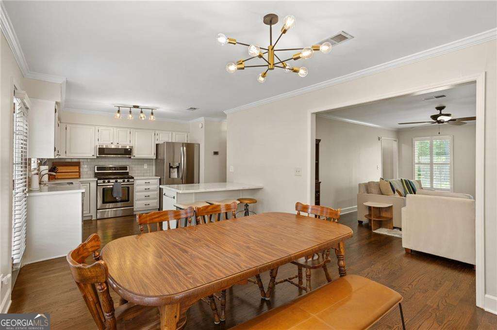 501 Defoors Mill Circle Nw Property Photo 10