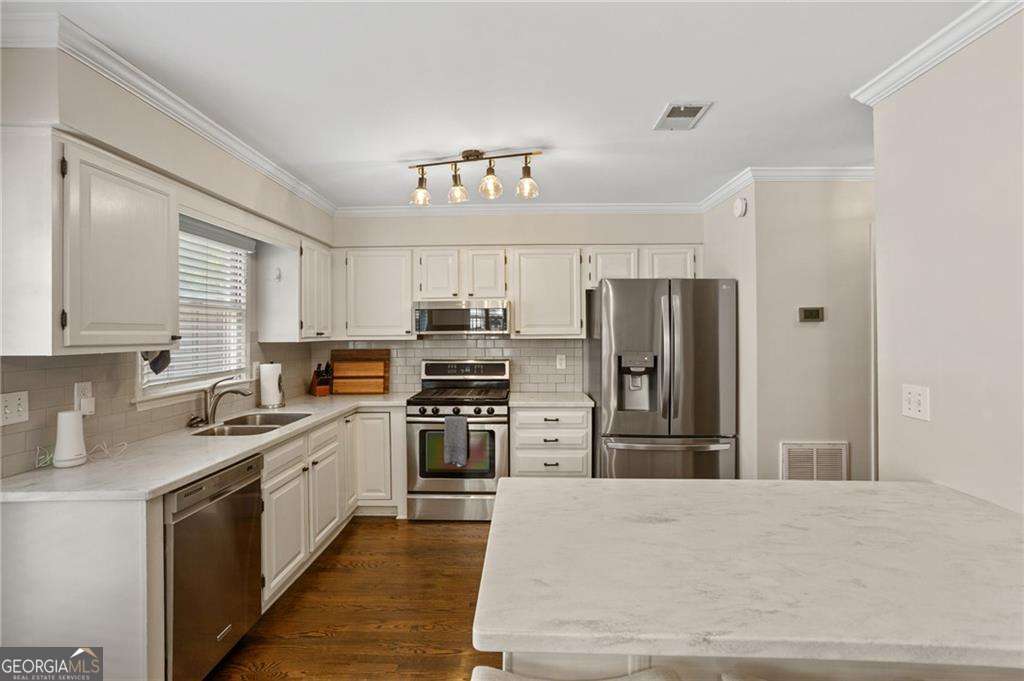 501 Defoors Mill Circle Nw Property Photo 14