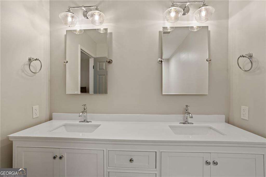 501 Defoors Mill Circle Nw Property Photo 24