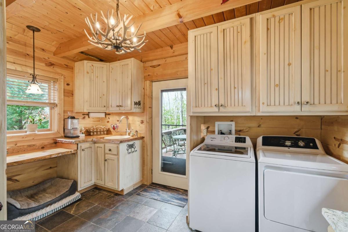 246 Adams Circle Property Photo 48