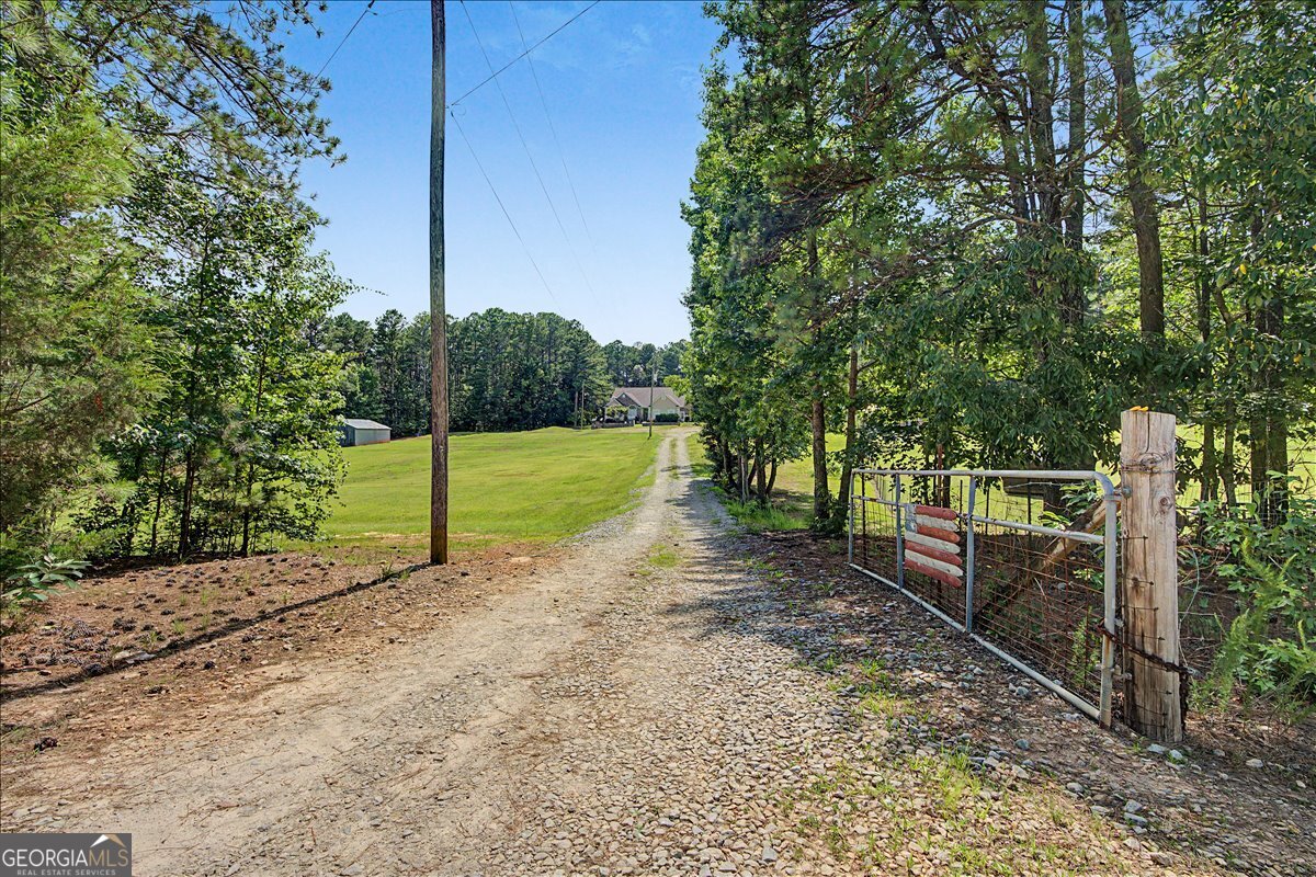 75 N Raburn Road Property Photo 3