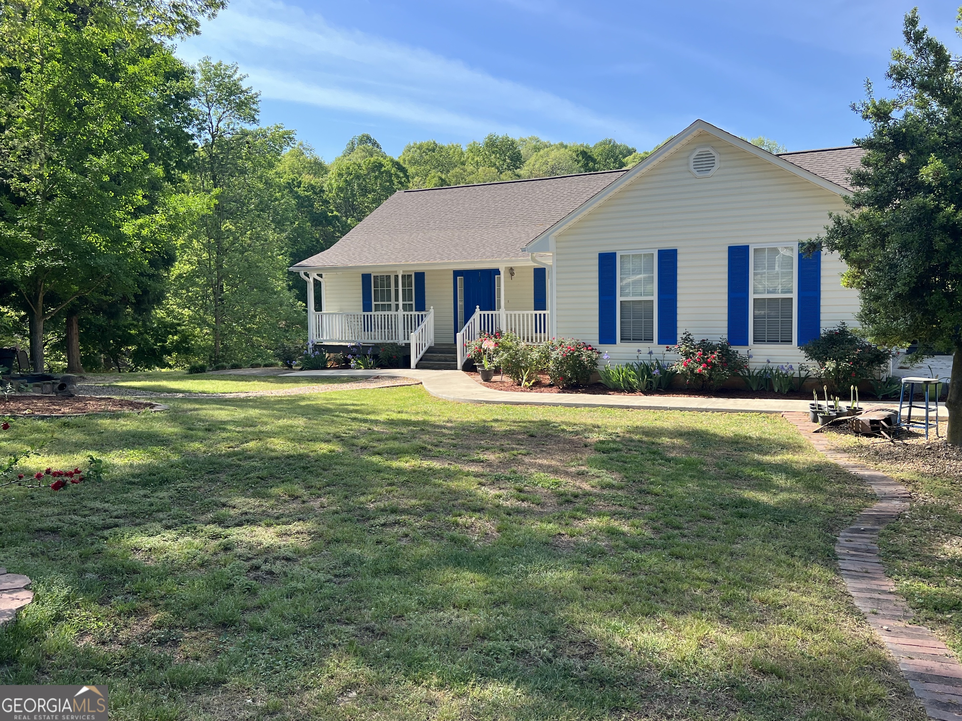 500 Hicks Road Property Photo 2