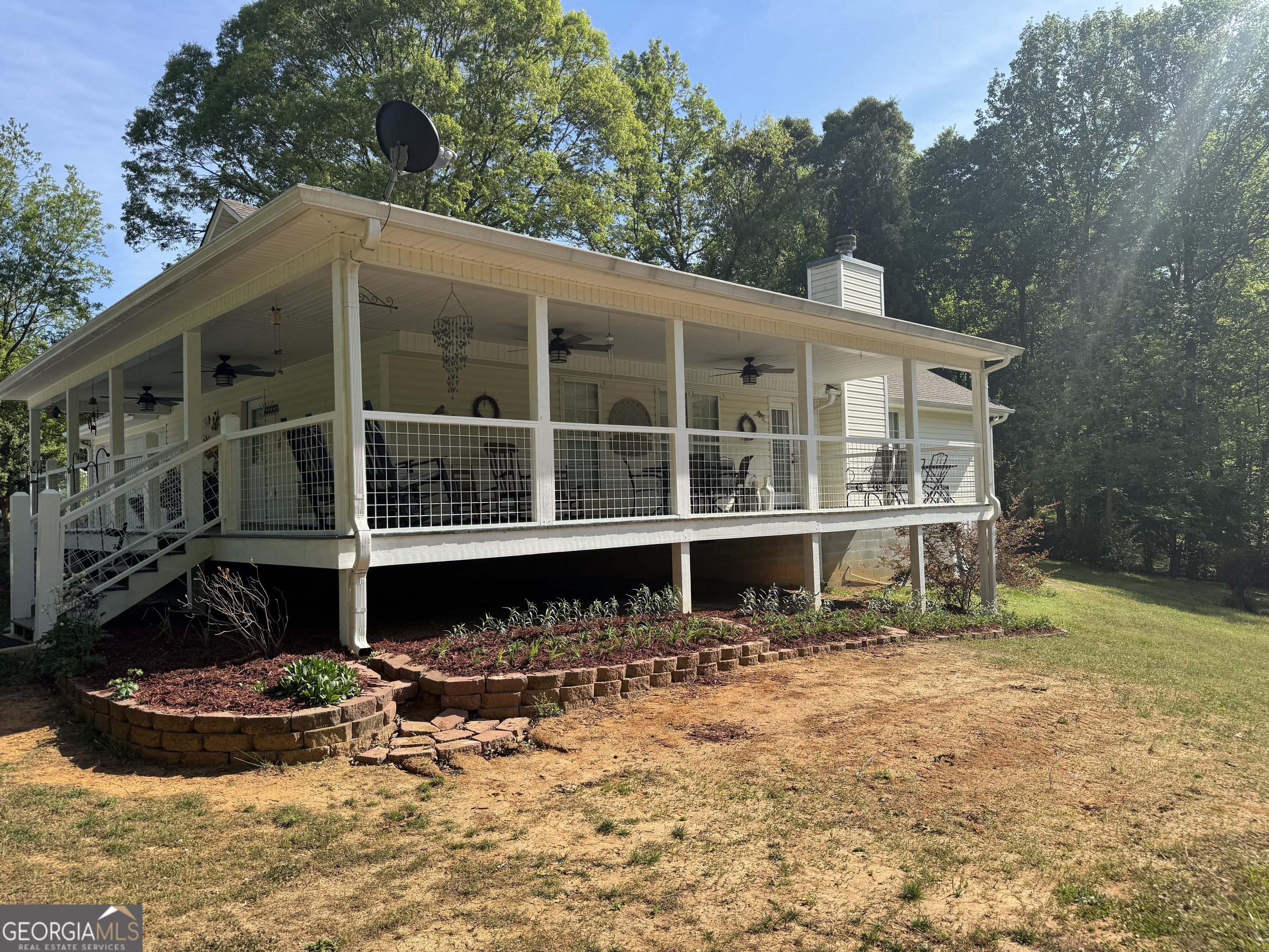500 Hicks Road Property Photo 4