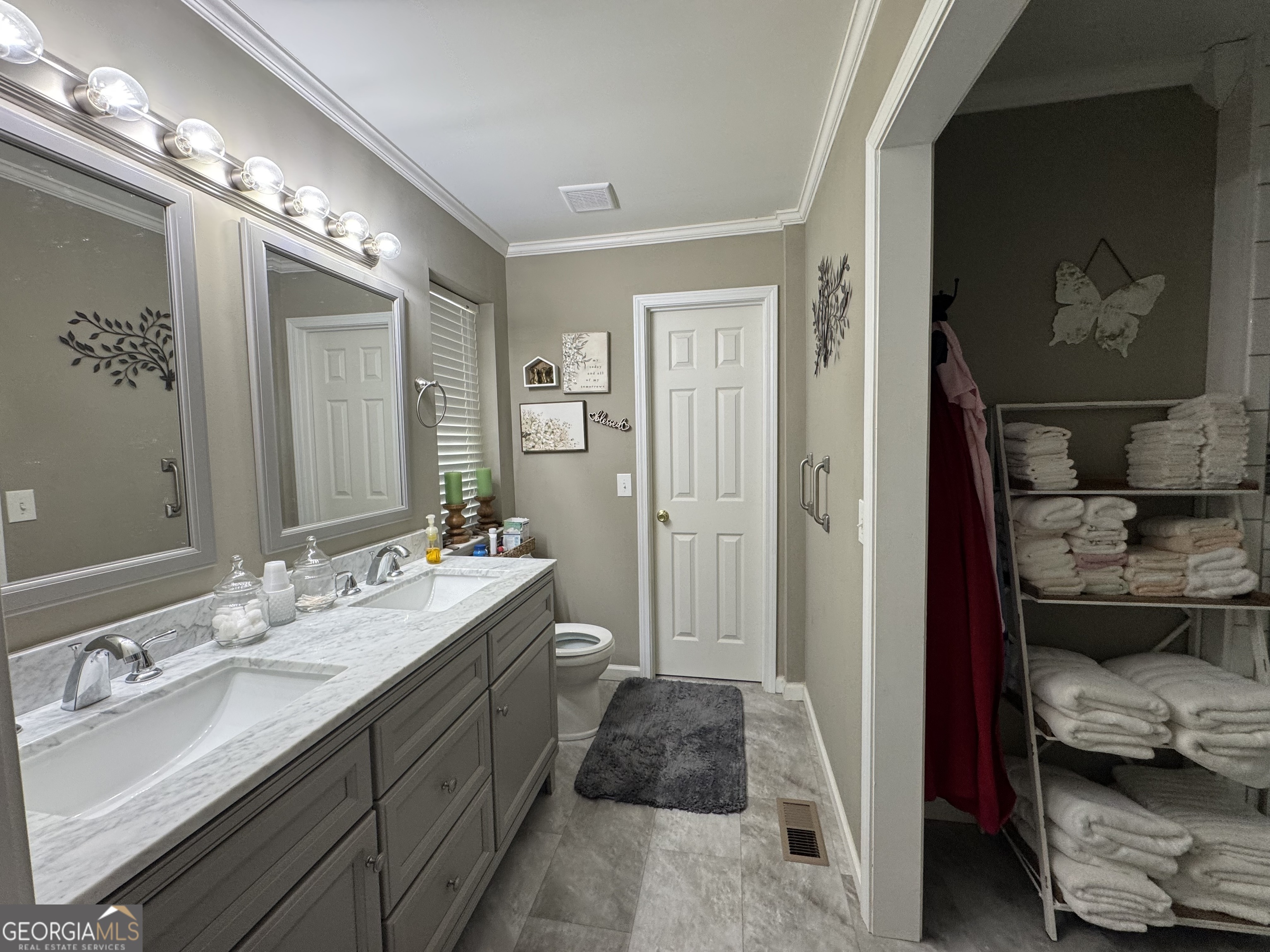 500 Hicks Road Property Photo 16