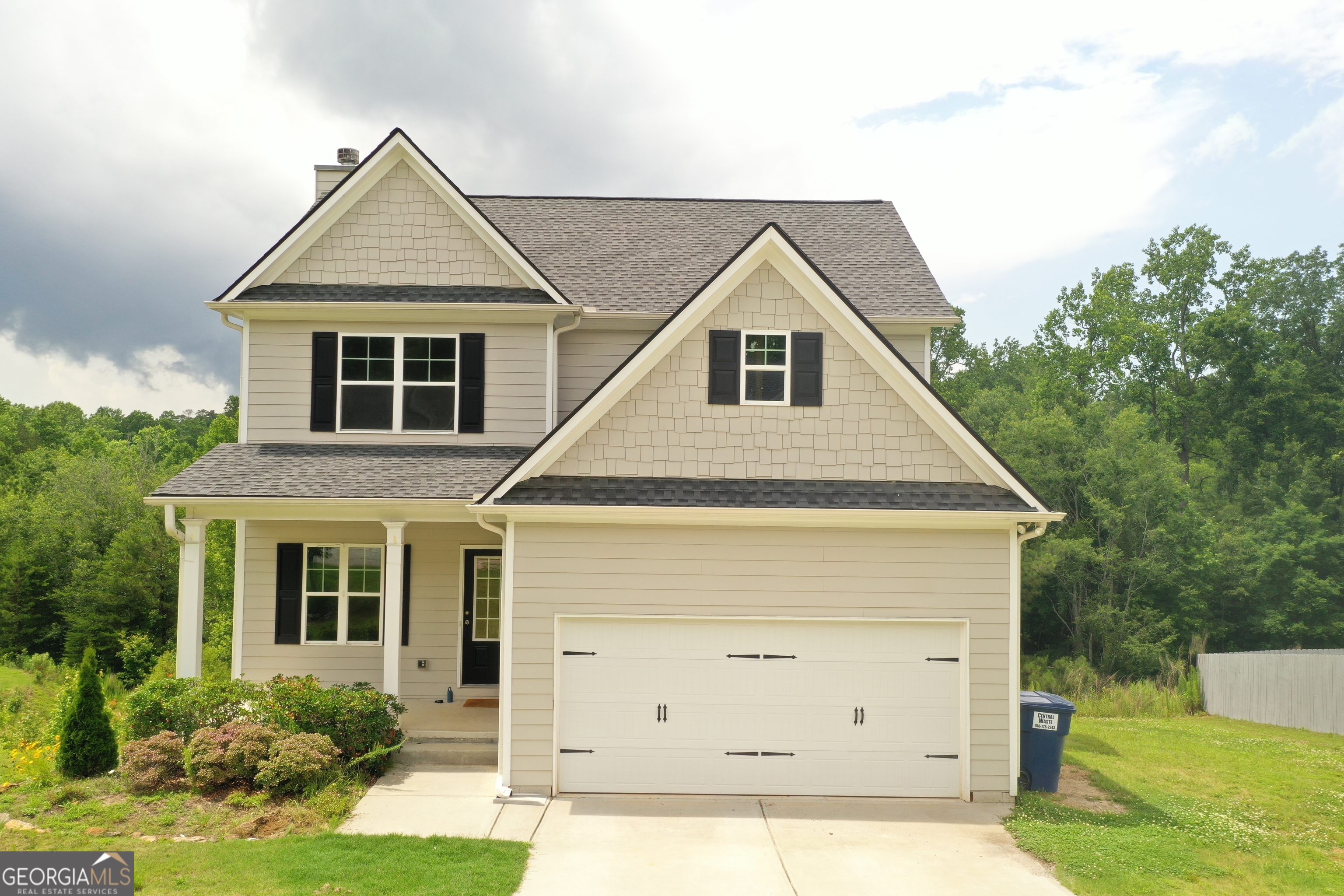 987 Soapstone Drive Property Photo 1