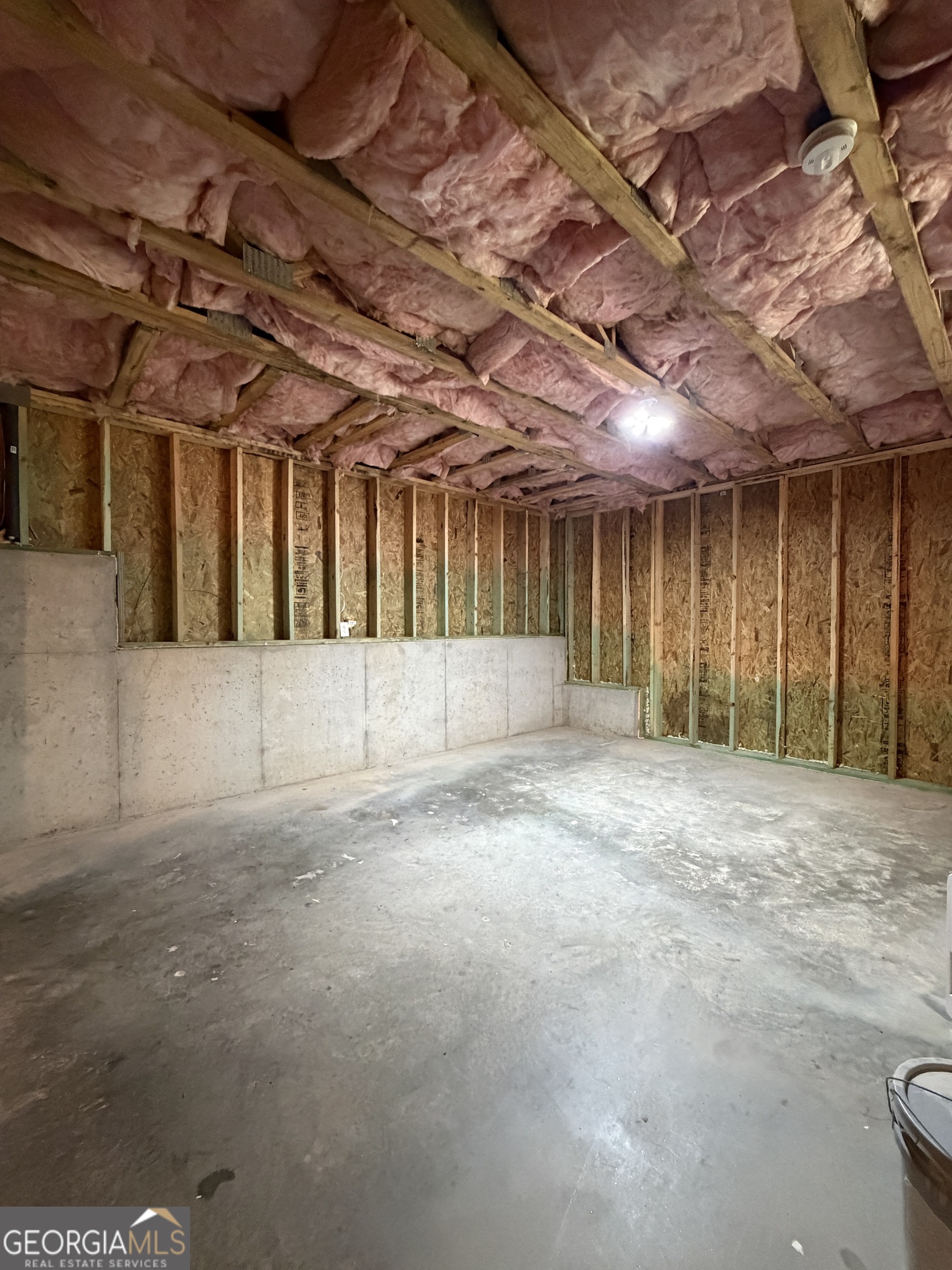 987 Soapstone Drive Property Photo 32