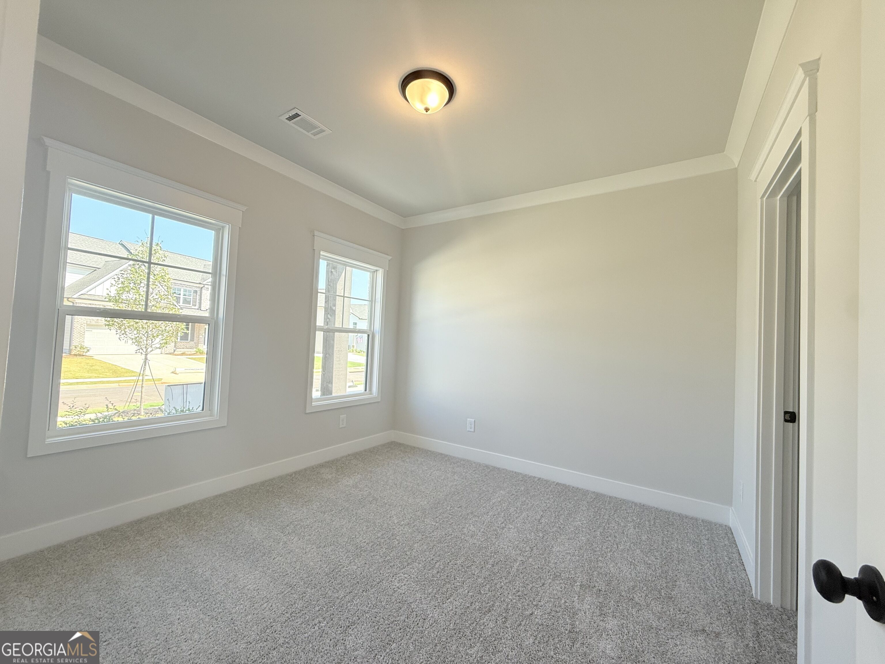 5291 Baymont Drive Property Photo 9