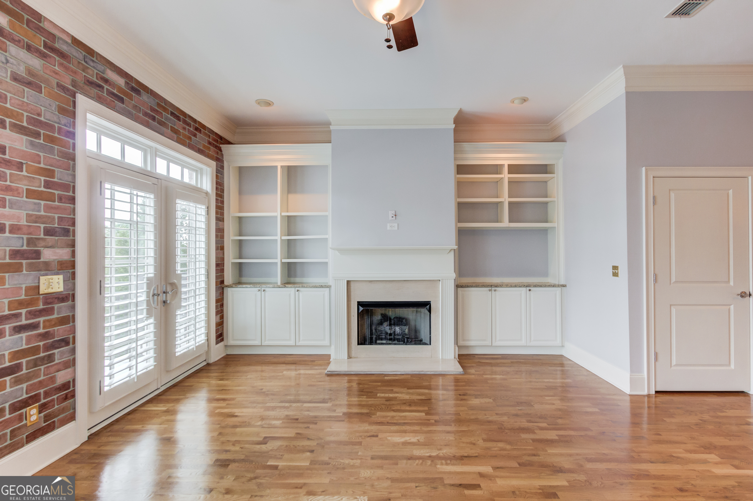 340 Town Center Avenue # 215 Property Photo 8