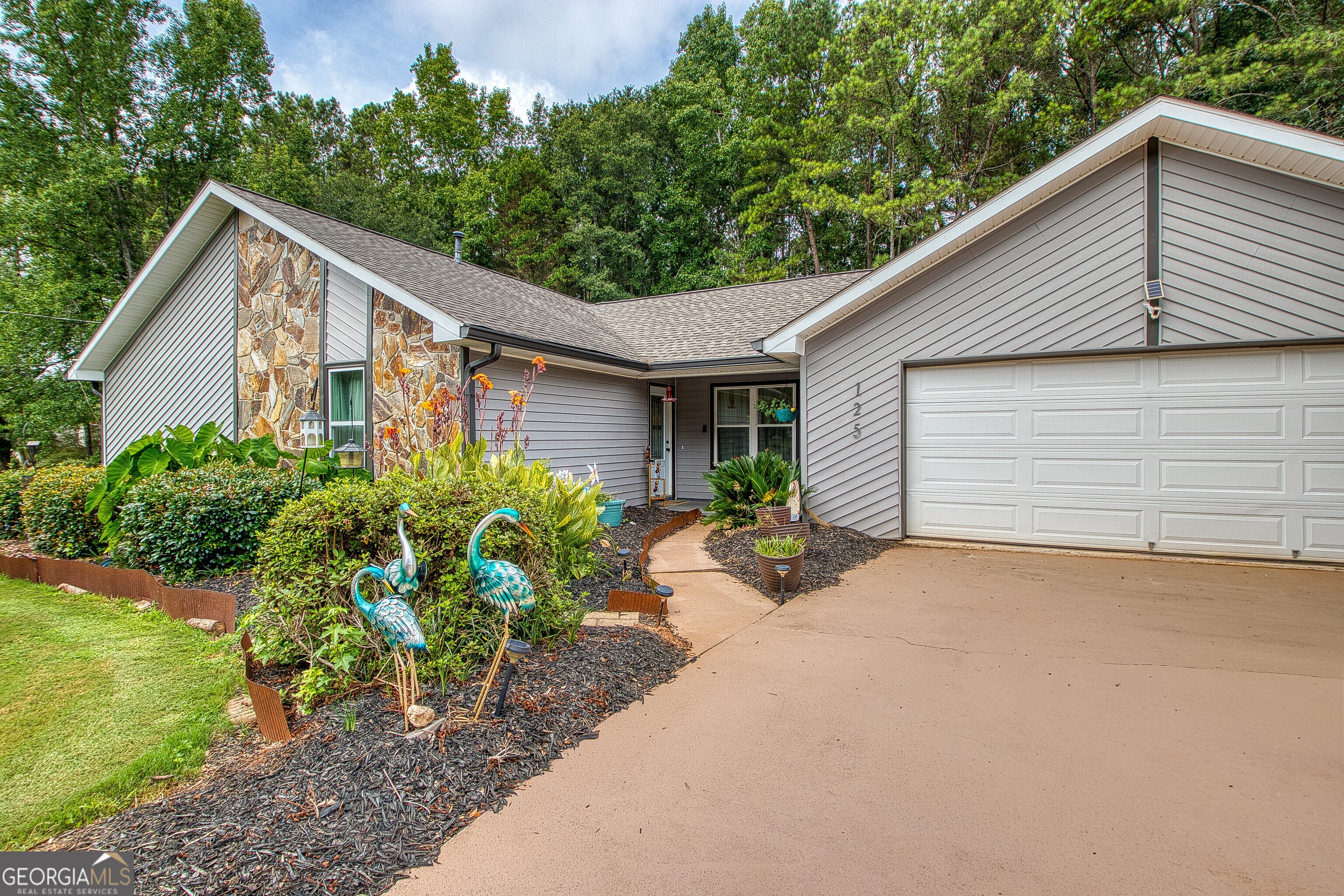125 Grandchester Way
