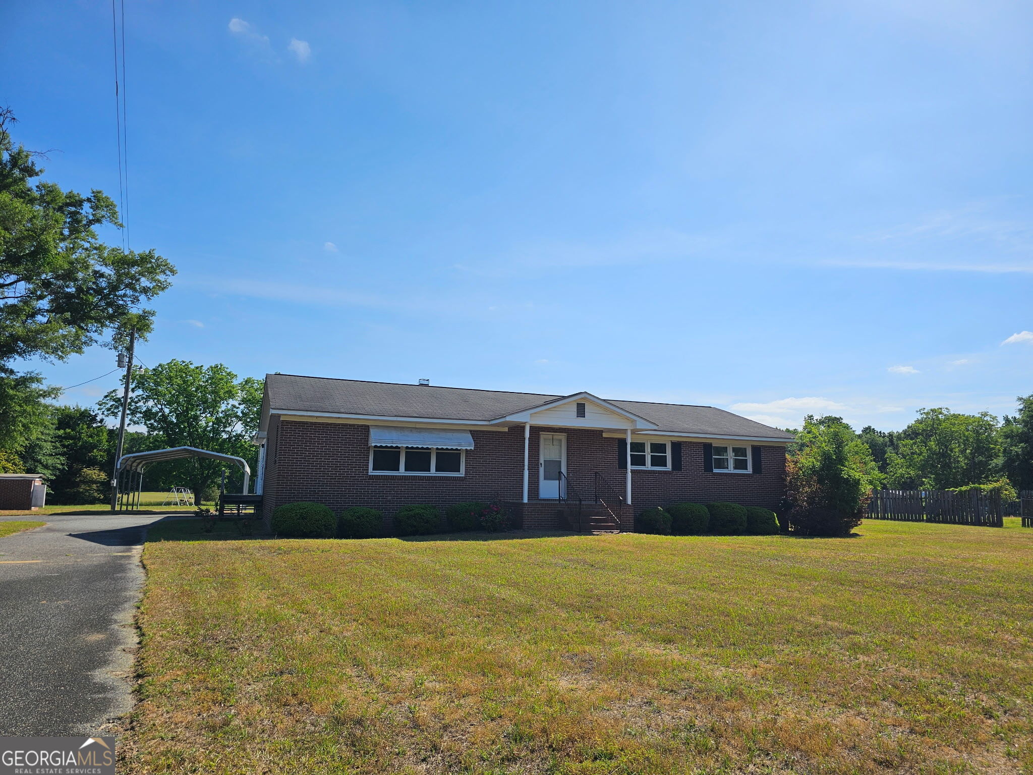 224 Pinehill Road Property Photo 1