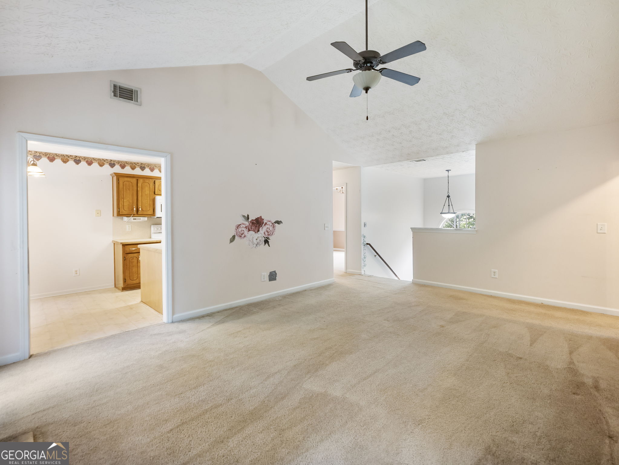212 Cobblestone Lane Property Photo 4
