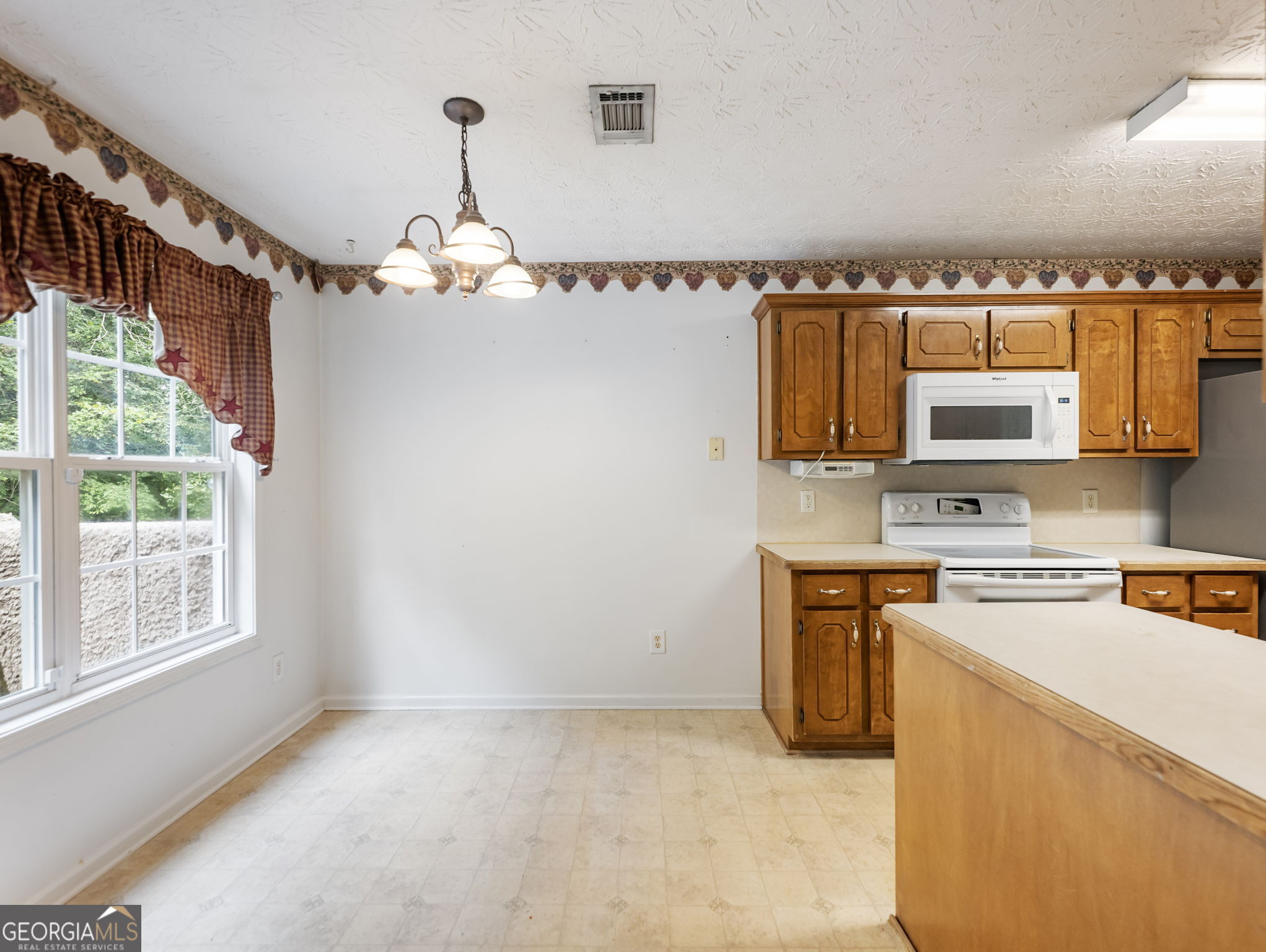 212 Cobblestone Lane Property Photo 6