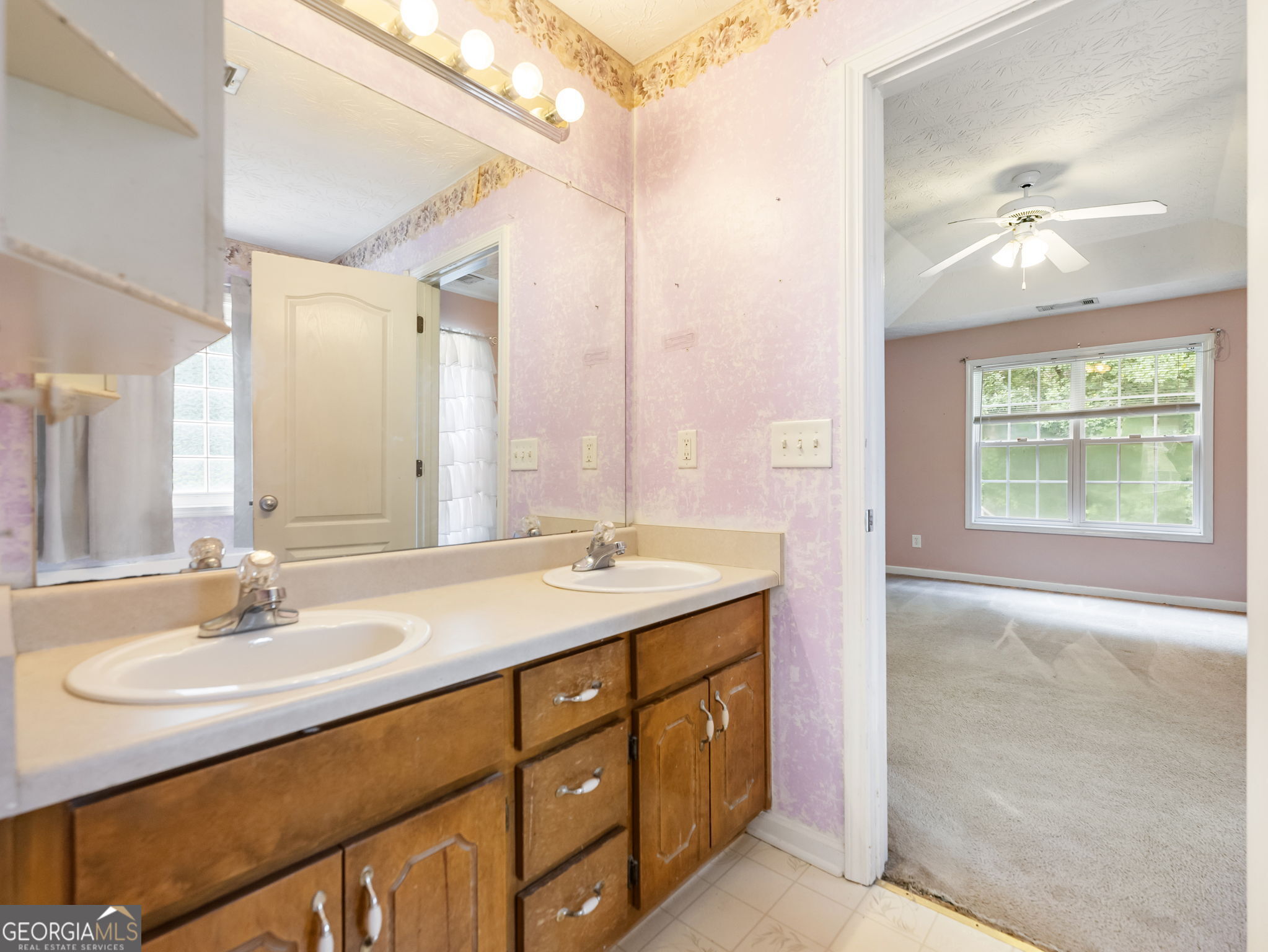 212 Cobblestone Lane Property Photo 16