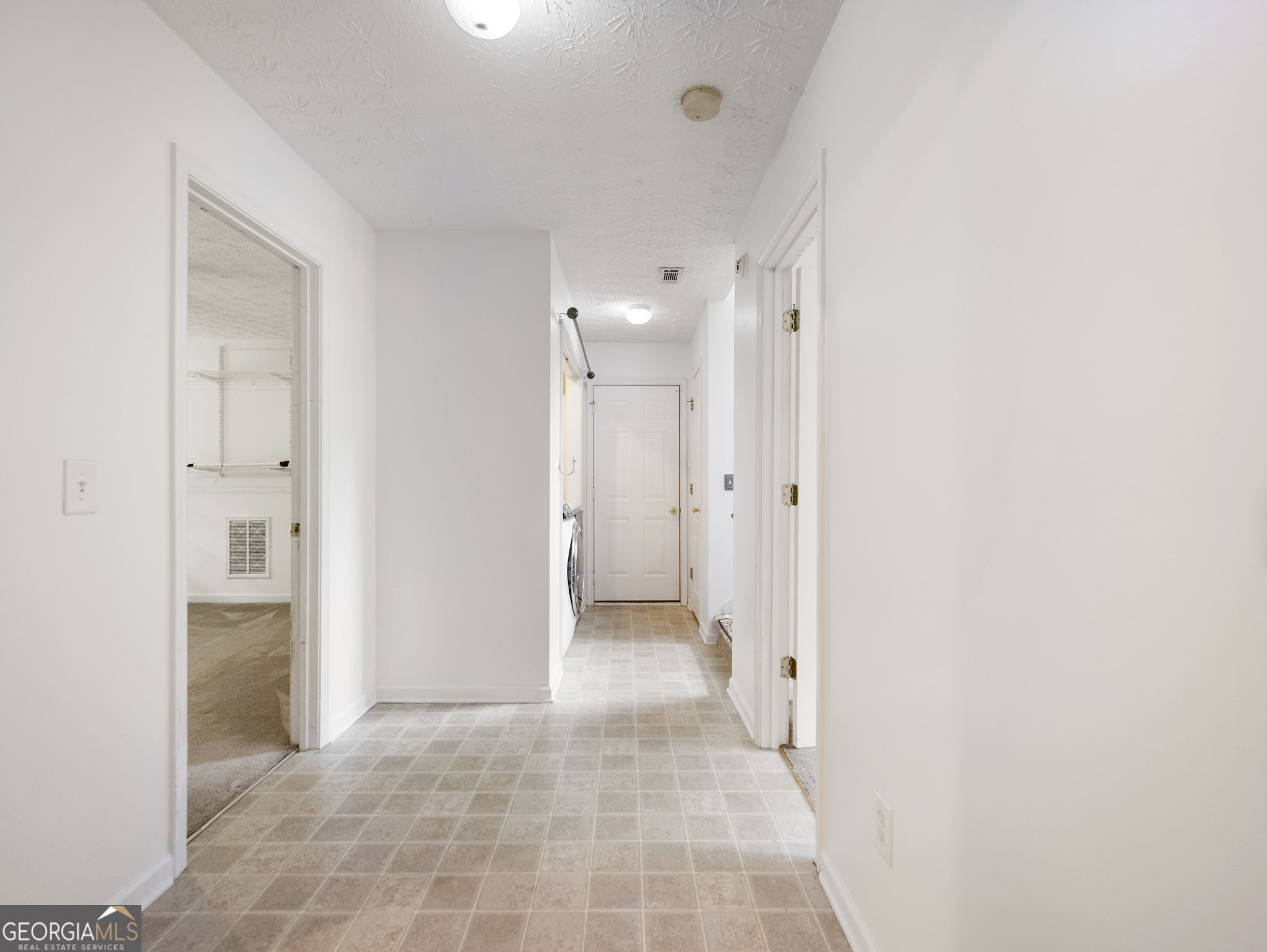 212 Cobblestone Lane Property Photo 32